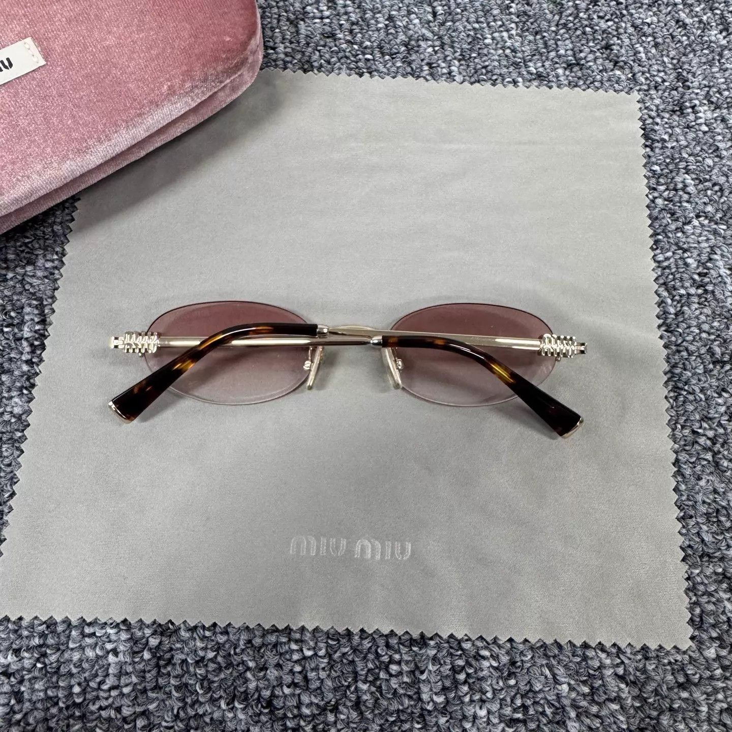 Miu Miu MiuMiu Gradient Pink Retro Frameless Shades New Box Size ONE SIZE - 3 Thumbnail