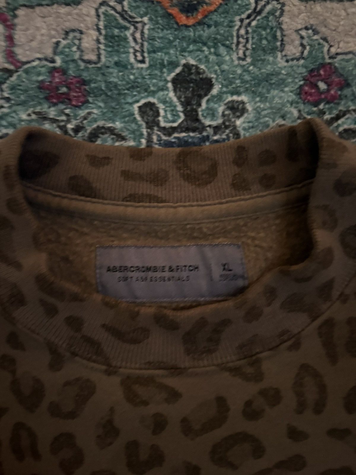 Abercrombie & Fitch A&F cheetah print sweater Size US XL / EU 56 / 4 - 2 Thumbnail
