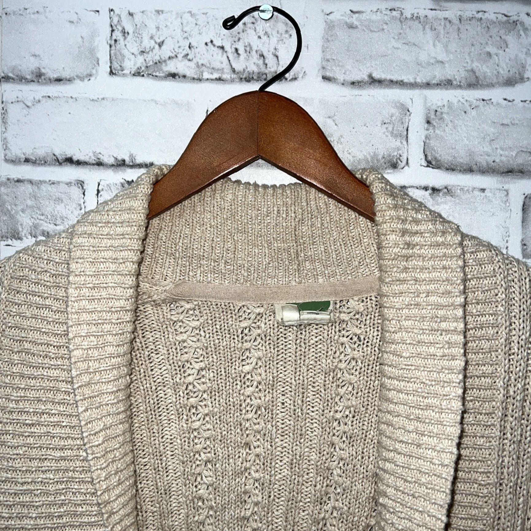 Anthropologie VINTAGE Anthropologie Beige Sweater Womens Size S Size S / US 4 / IT 40 - 2 Thumbnail