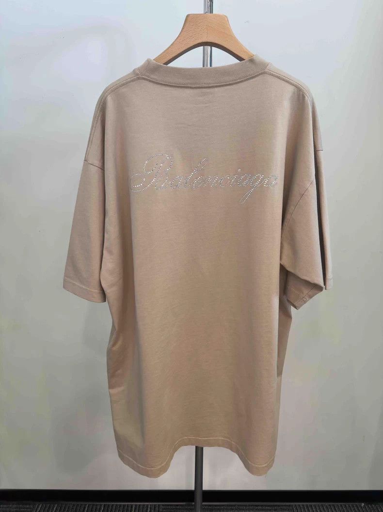 Balenciaga Balenciaga Letter Diamond Encrusted Crew Neck Short Sleeve Size XS / US 0-2 / IT 36-38 - 2 Thumbnail