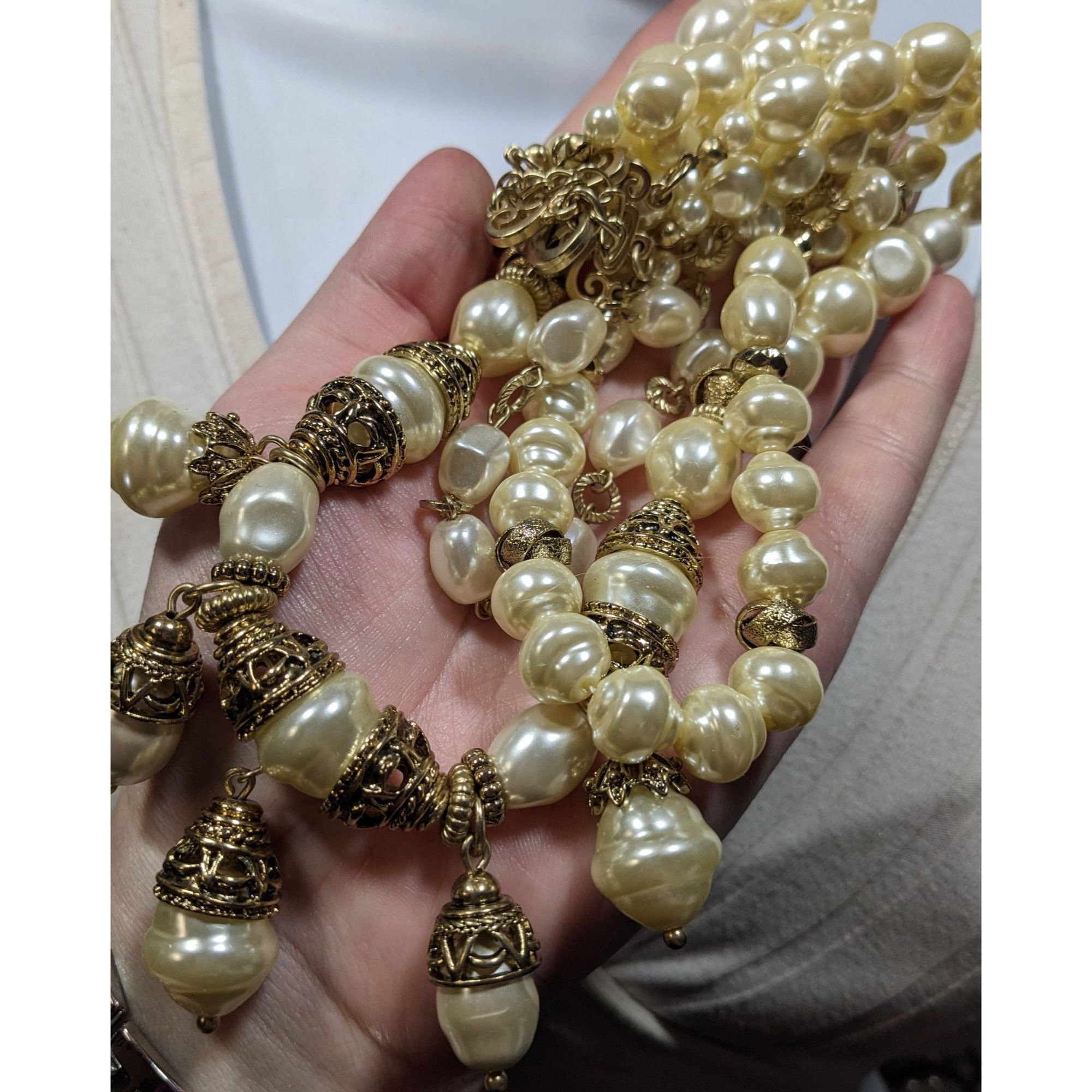 Chicos Chicos Chunky Glam Victorian Style Faux Pearl Layered Neckla Size ONE SIZE - 5 Thumbnail