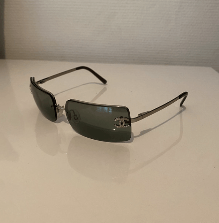 Chanel Сhanel Sunglasses Logo Rimless Sport Vintage 90s Pop EX0247 Size ONE SIZE - 1 Thumbnail