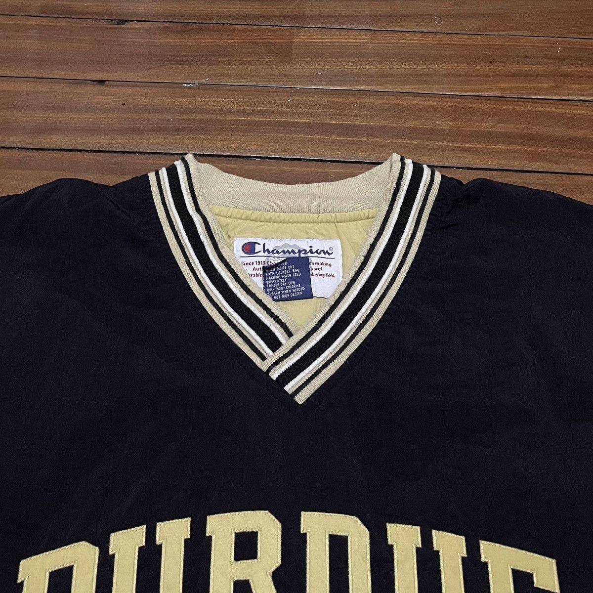 Champion × Vintage Very Rare Vintage Champion Rose Bowl Nylon Sweatshirt 2001s Size US M / EU 48-50 / 2 - 3 Thumbnail