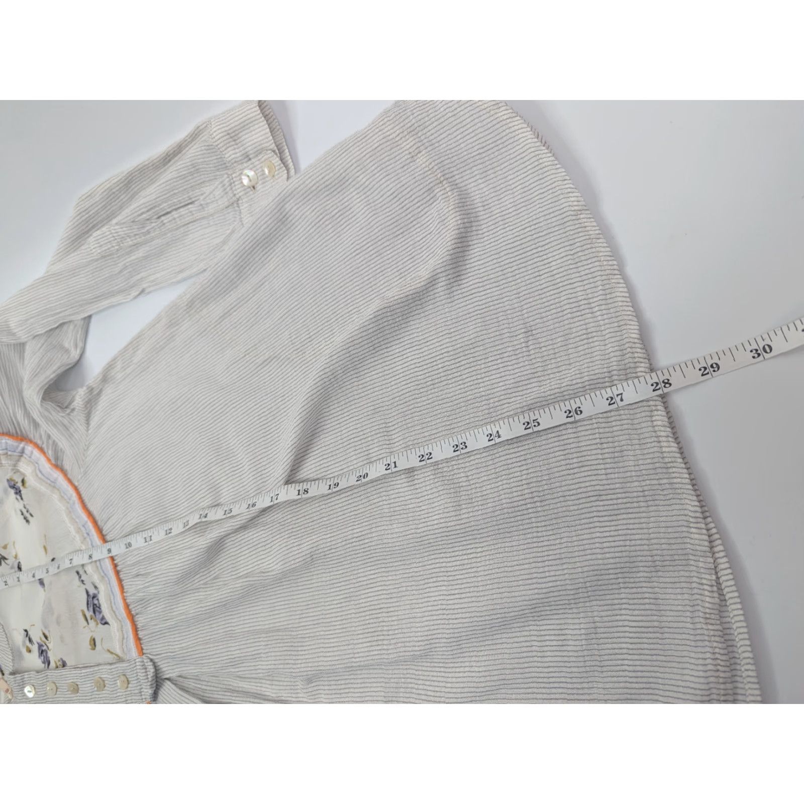 Free People Free People Shirt XS Ivory Striped Floral Pockets Lightweight Breathable Boho Hippie Bohemian Casual Relaxed Size XS / US 0-2 / IT 36-38 - 5 Thumbnail