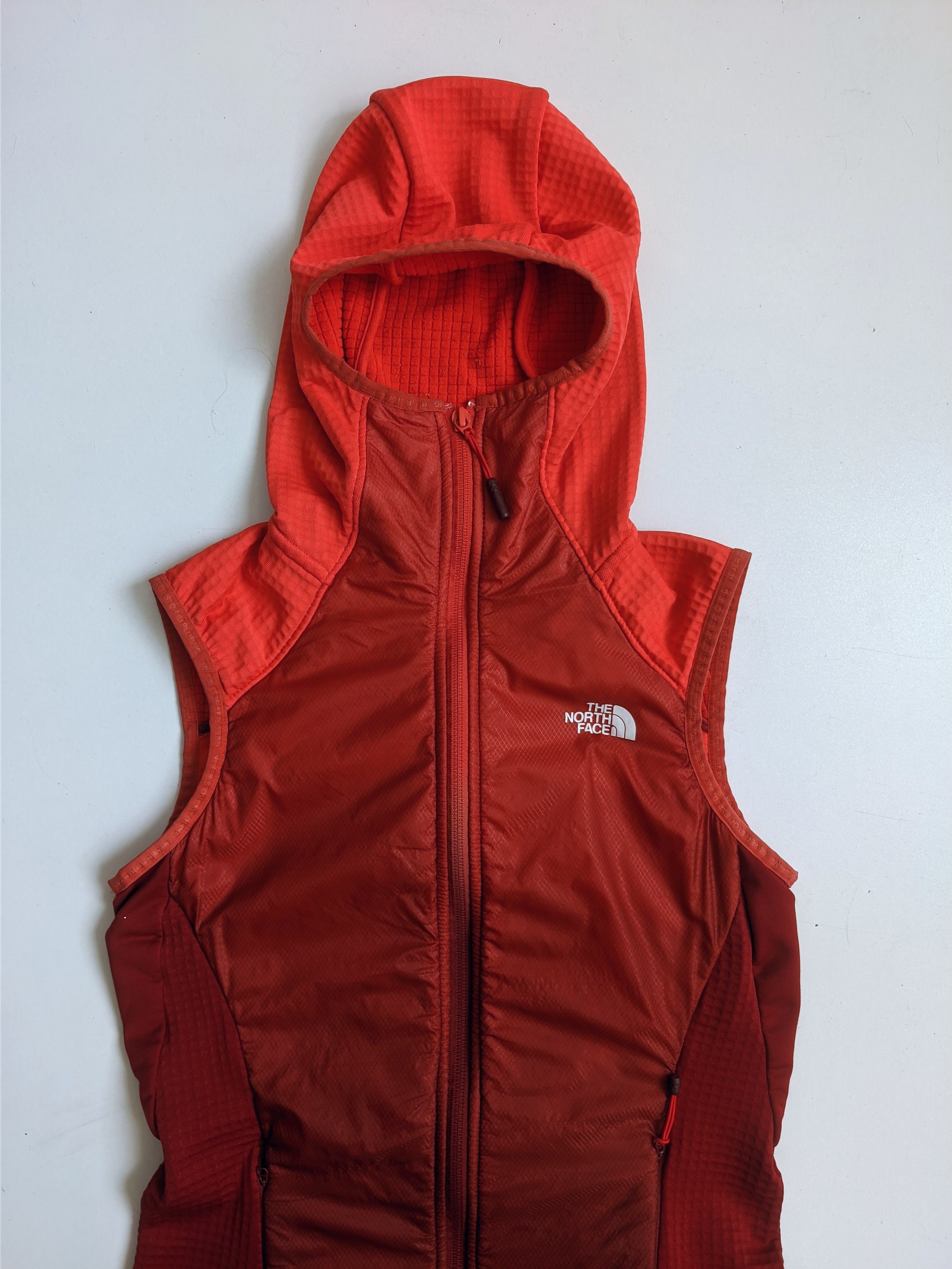 The North Face The North Face vest hooded zip y2k Size XS / US 0-2 / IT 36-38 - 2 Thumbnail