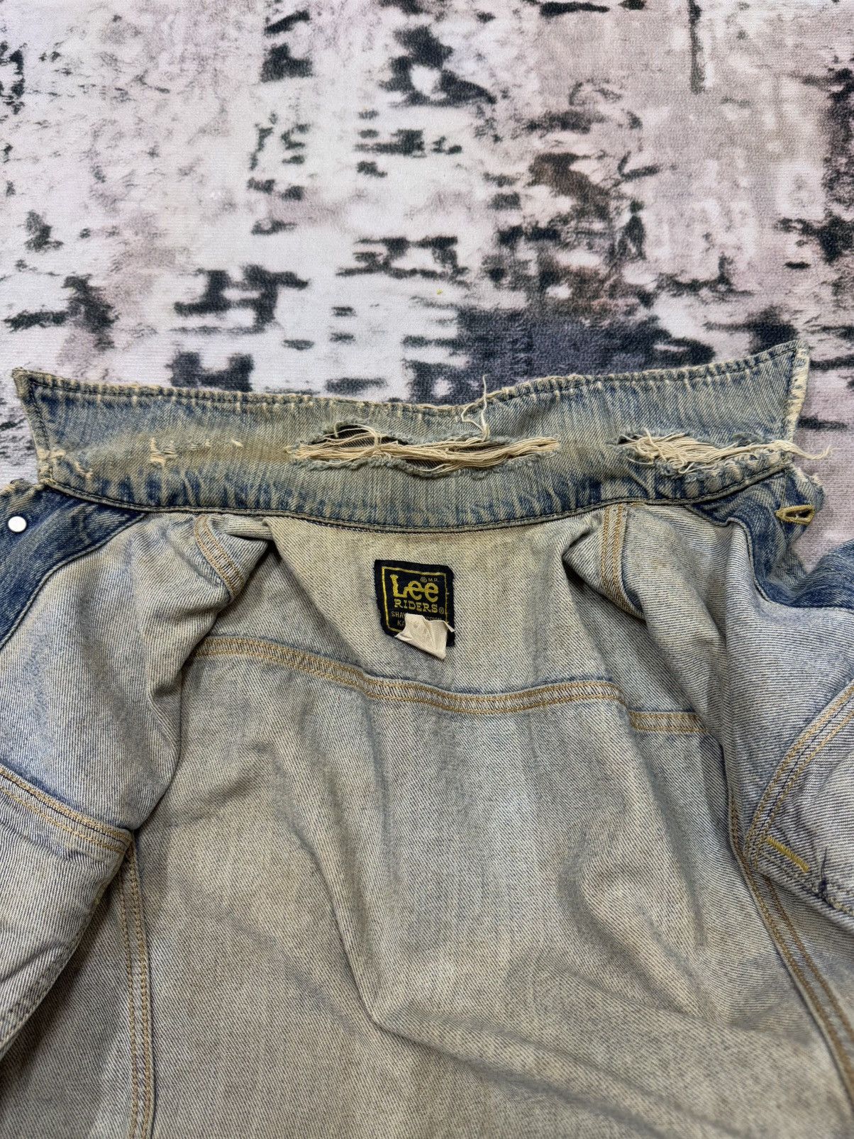 Lee Vintage 90s Lee Rider Distressed Denim Trucker Jacket Size US M / EU 48-50 / 2 - 13 Thumbnail