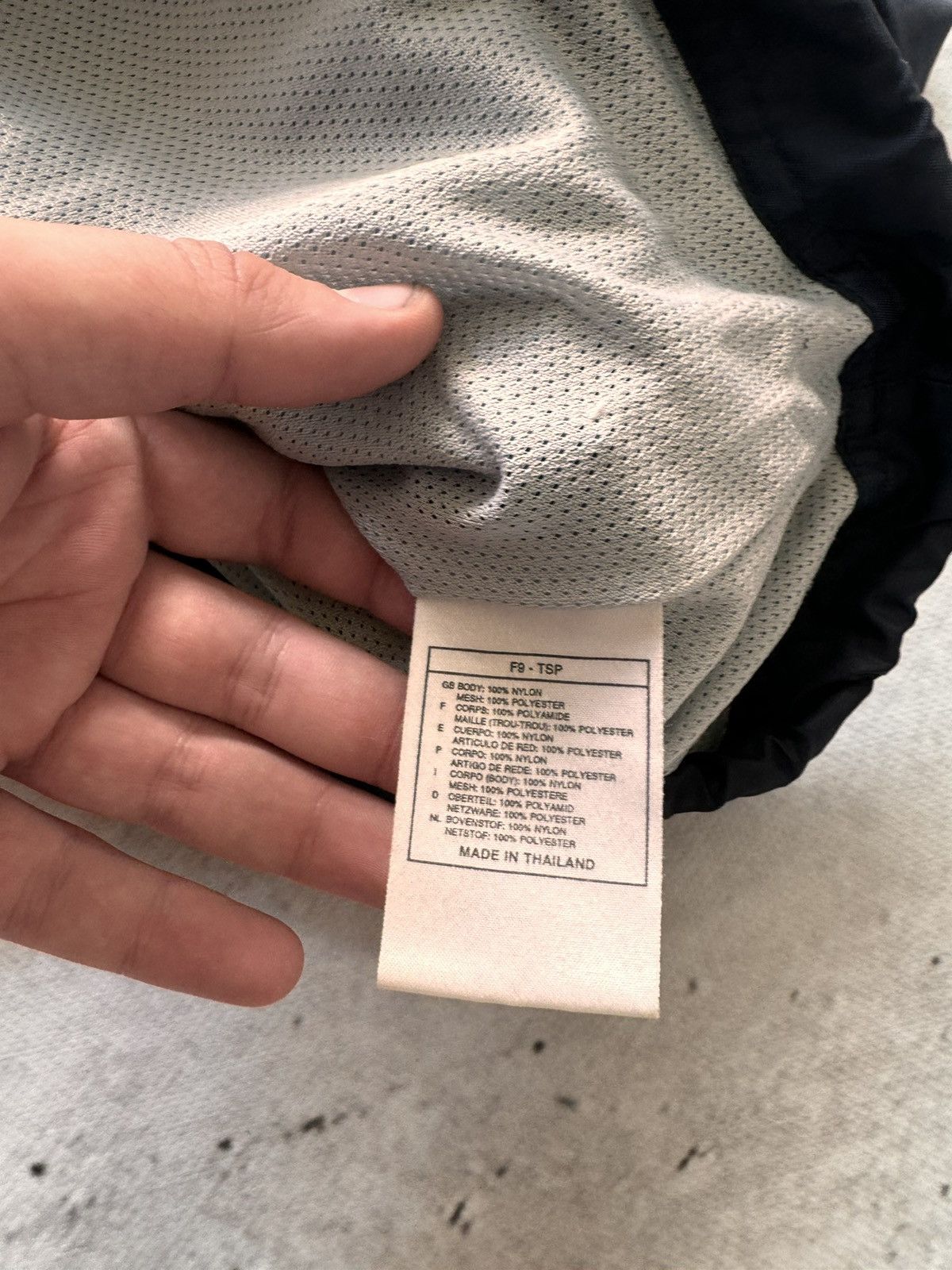 Nike × Nike ACG NIKE VINTAGE CENTER LOGO NA NYLON GORPCORE LIGHT JACKET Size US L / EU 52-54 / 3 - 11 Thumbnail