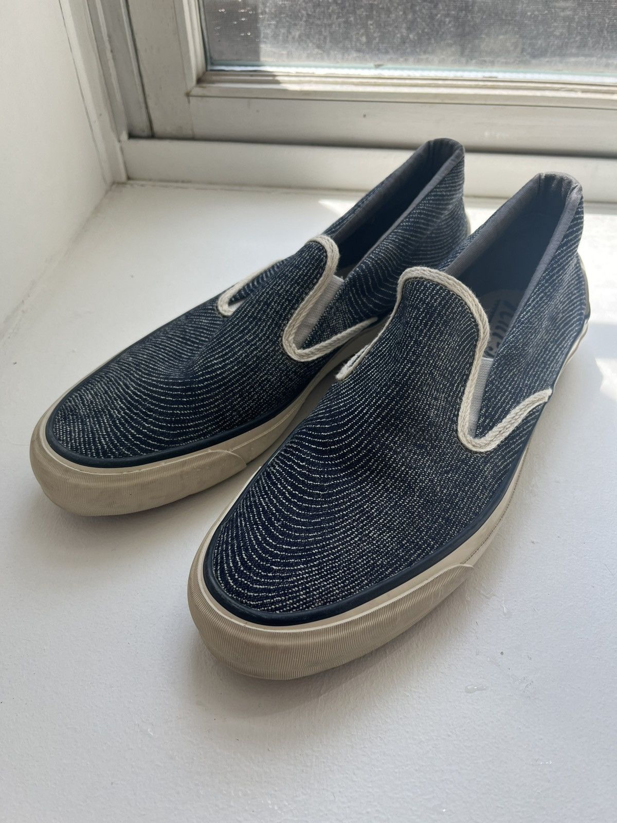 The Hill-Side The Hill-side slip on "fingerprint" indigo, made in Japan Size US 9.5 / EU 42-43 - 6 Thumbnail