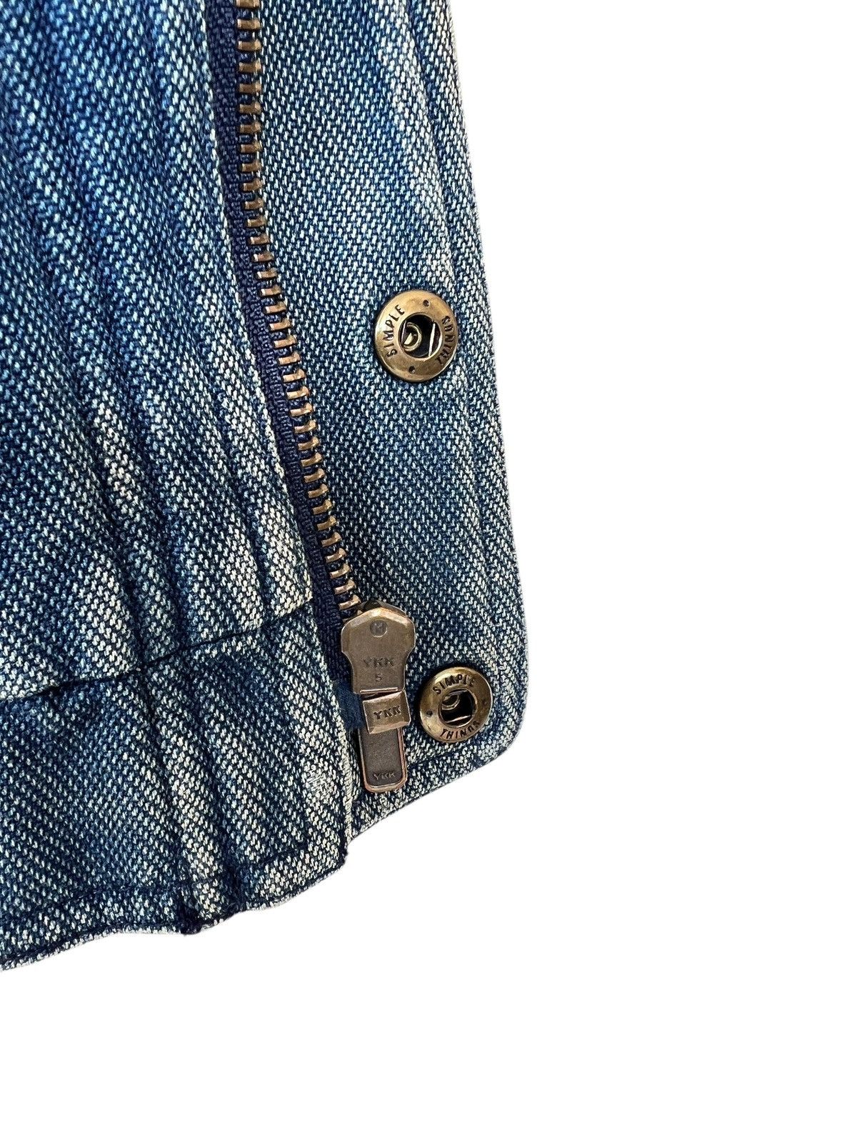 Burberry Vintage Burberrys Sunfaded Distressed Denim Jacket Size US L / EU 52-54 / 3 - 16 Thumbnail