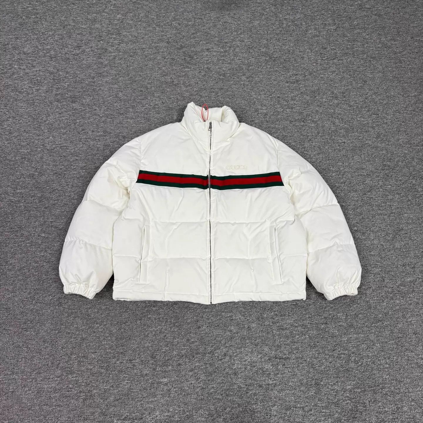 Gucci Gucci GG Stripe Logo Short Down Puffer Size XS / US 0-2 / IT 36-38 - 2 Thumbnail