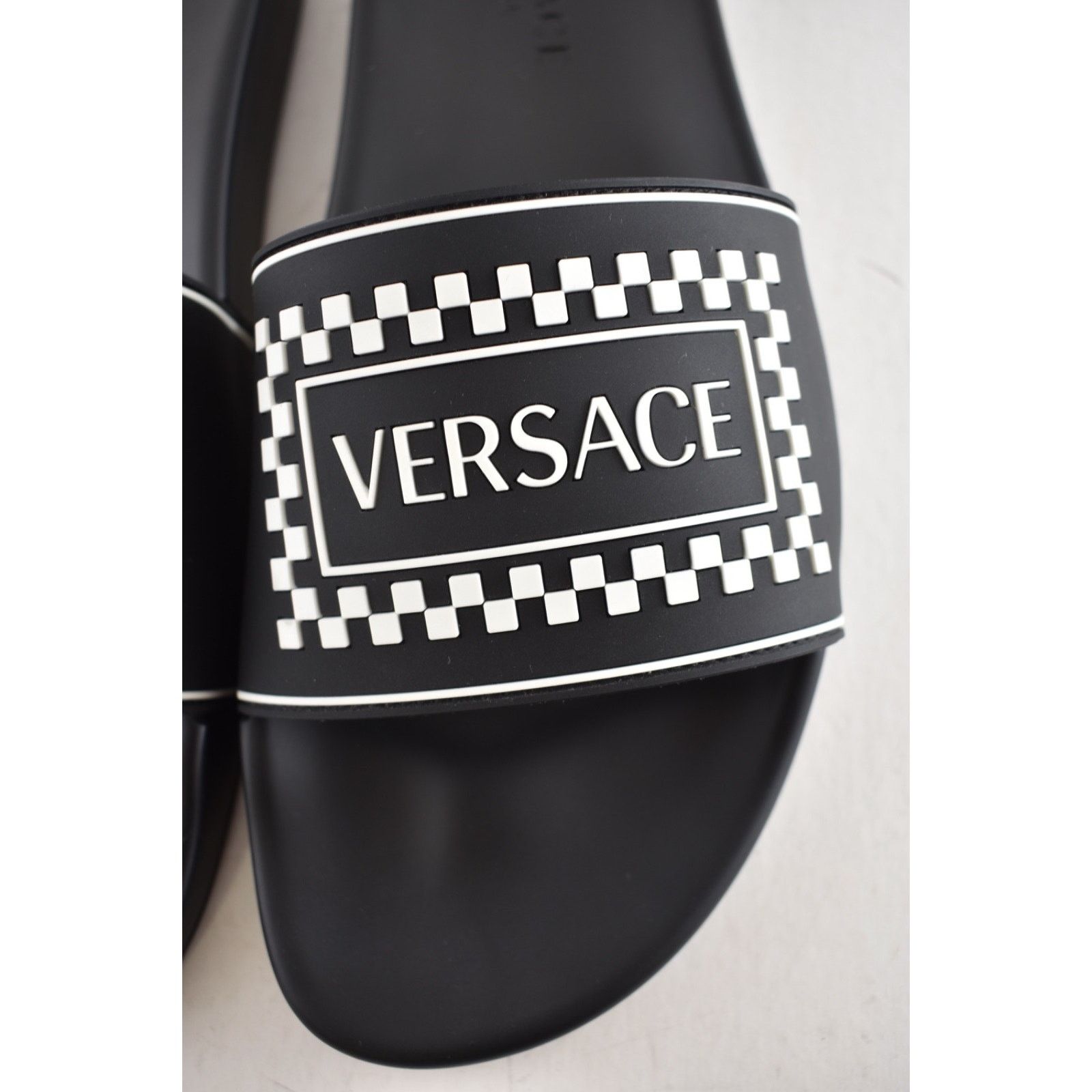 Versace Versace Black White 90s Logo Rubber Pool Slide 44 11 Size US 11 / EU 44 - 8 Thumbnail