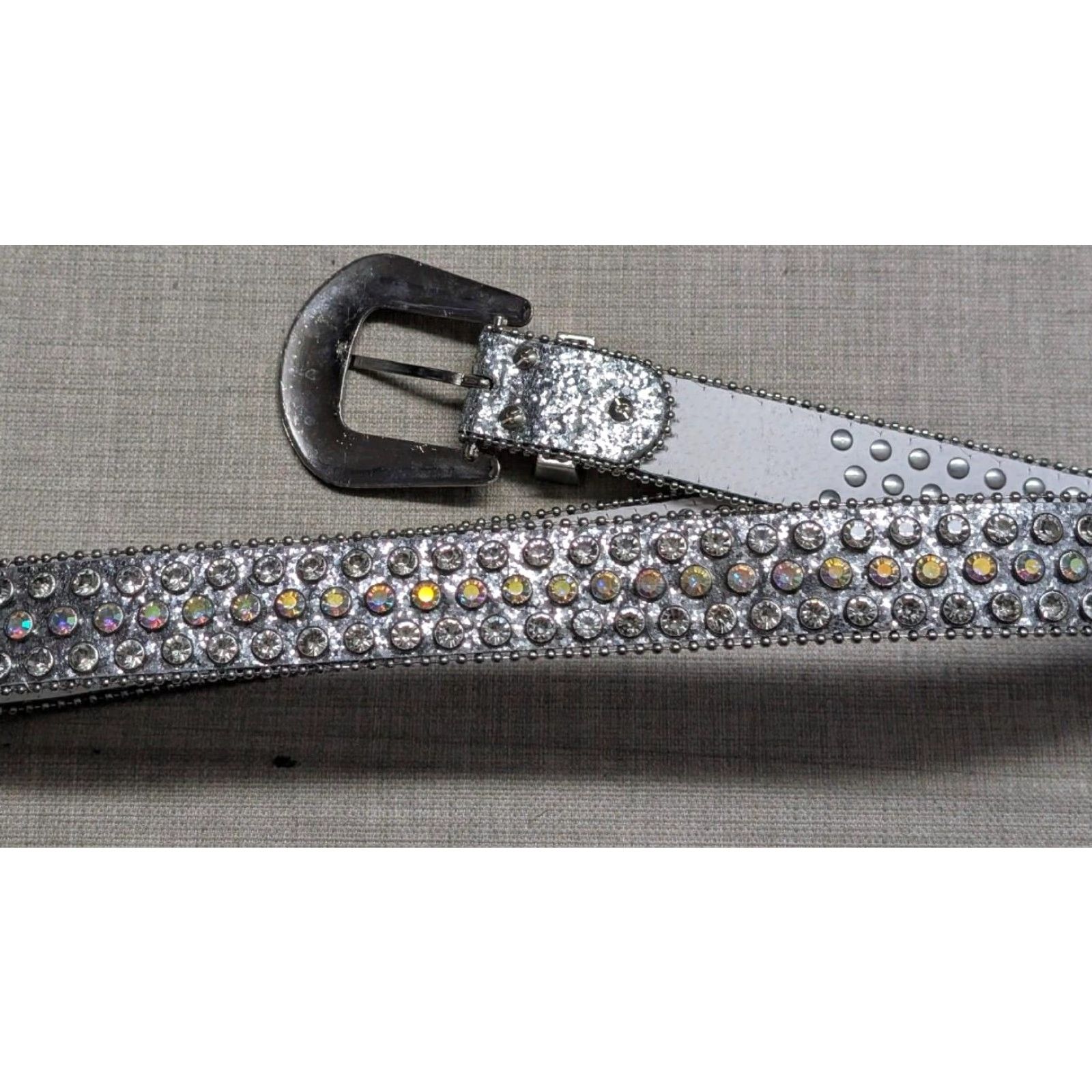 Vintage VINTAGE belt WESTERN 32 rhinestone studded silver leather 90s Cowboy rodeo Womens Size ONE SIZE - 3 Thumbnail