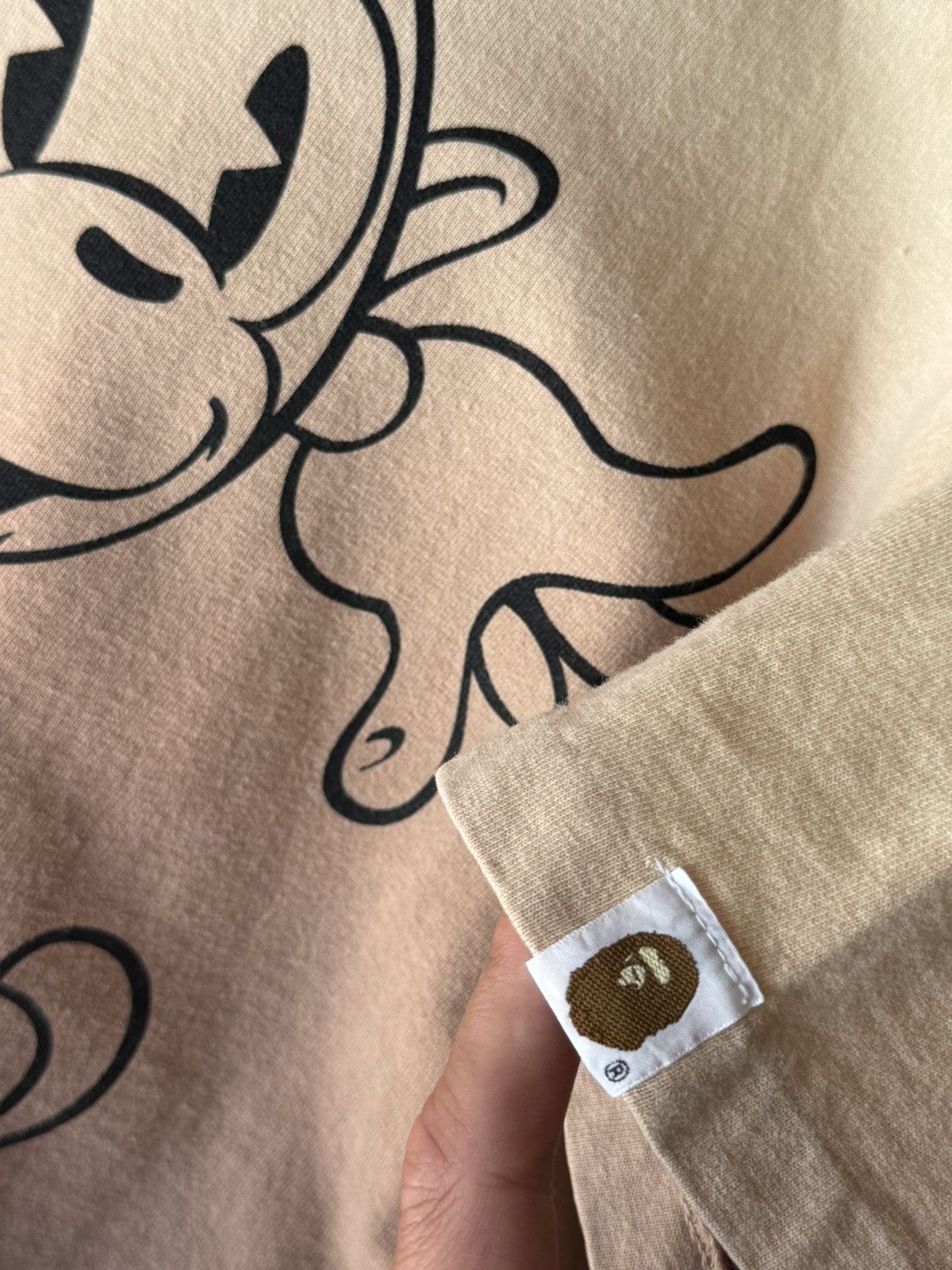 Bape Rare 2000s Bape Baby Milo Brown Gradient Graphic Art Tee Size US L / EU 52-54 / 3 - 3 Thumbnail
