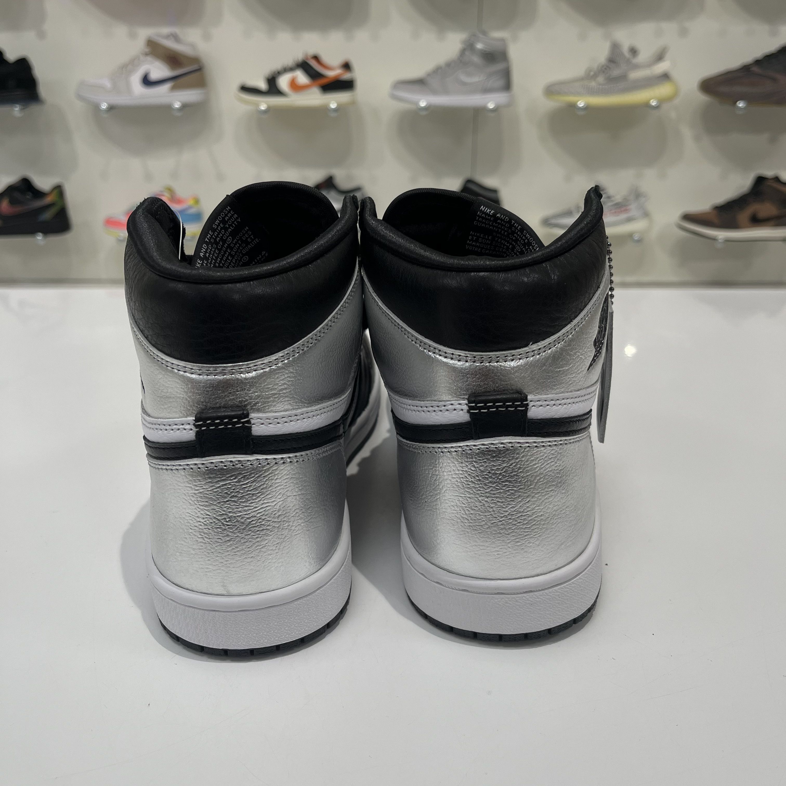 Nike Air Jordan 1 Retro High Silver Toe (W) Size US 9.5 / IT 39.5 - 3 Thumbnail