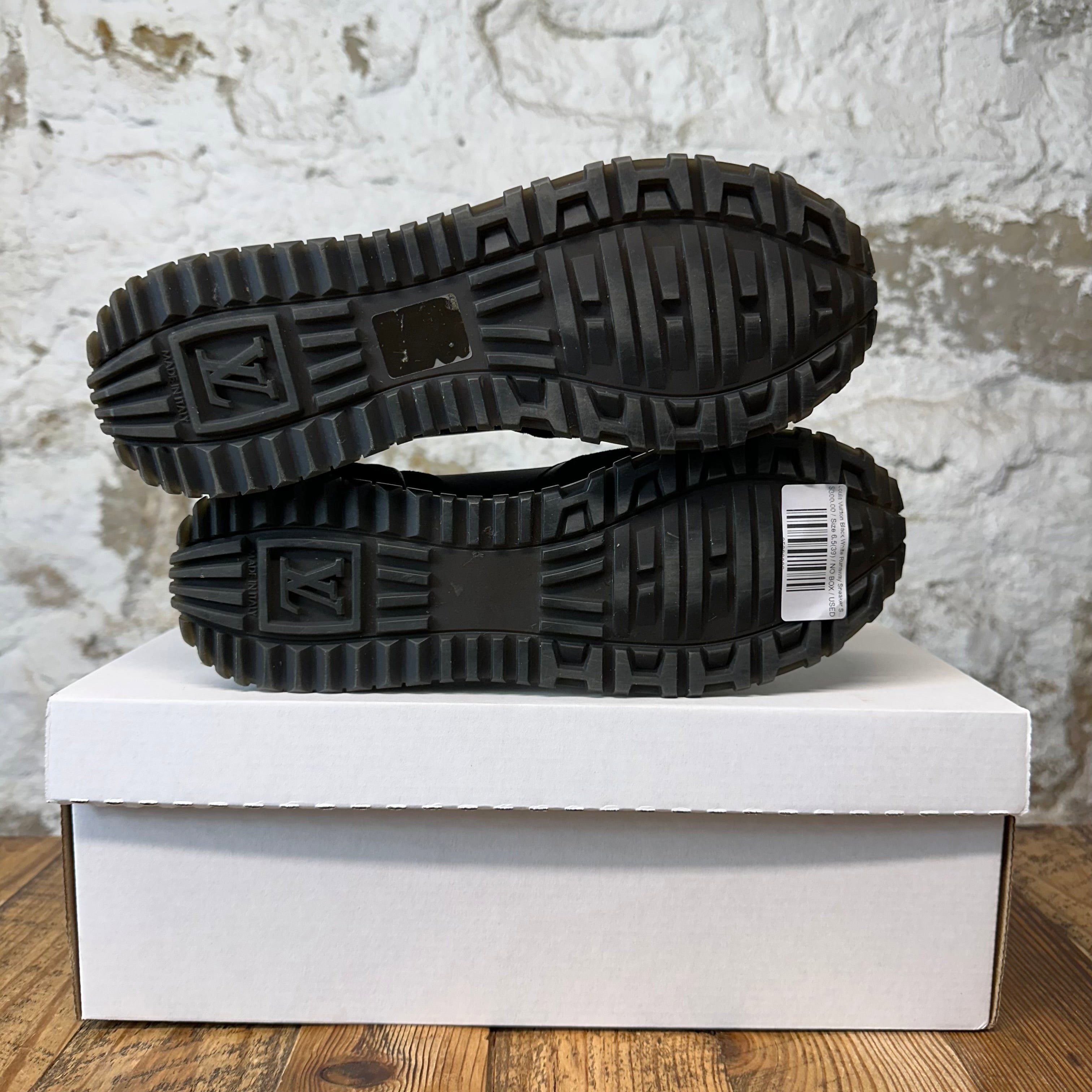 Louis Vuitton Louis Vuitton Black White Runaway Sneaker Sz 6.5 (39) Size US 6.5 / EU 39-40 - 5 Thumbnail