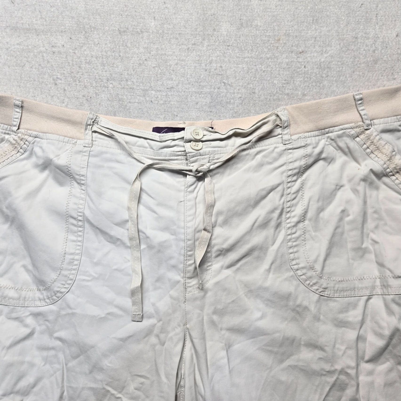 Gloria Vanderbilt Gloria Vanderbilt Bermuda Shorts Adult Women Plus Size 24W Tan Beige Cotton Twill Pants shorts Bermuda 24W Womens Size 42" / US 20 - 2 Thumbnail