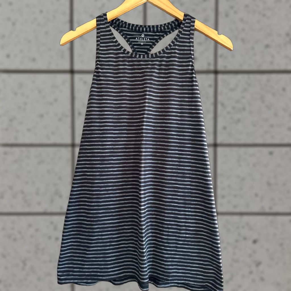 Athleta Athleta Tank Top Womens M Racerback Striped Gray Quick: Breathable Lightweight Easy Care Stretch Gym & Training Running & Jogging Size M / US 6-8 / IT 42-44 - 1 Thumbnail