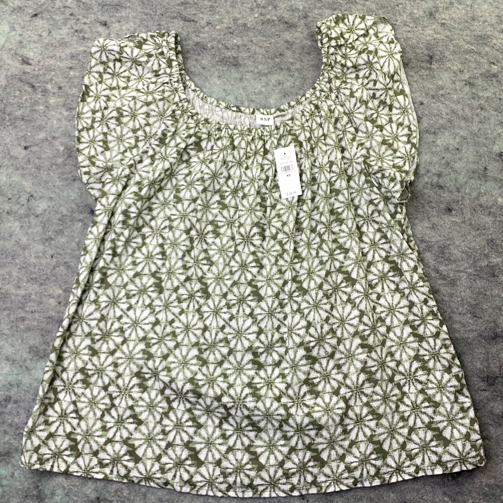 Gap Gap Green Geometric Blouse Women’s XS Flutter Sleeve Round Neck Lightweight Casual Size XS / US 0-2 / IT 36-38 - 2 Thumbnail