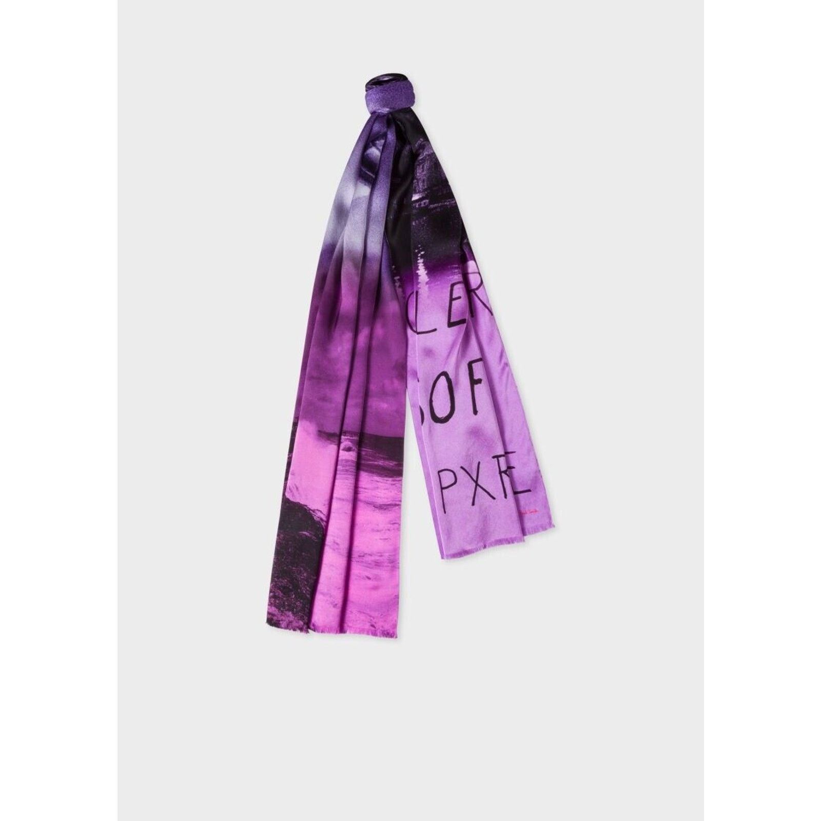 Paul Smith NWT Paul Smith $225 photo-print silk scarf, made in Italy. Size ONE SIZE - 1 Thumbnail