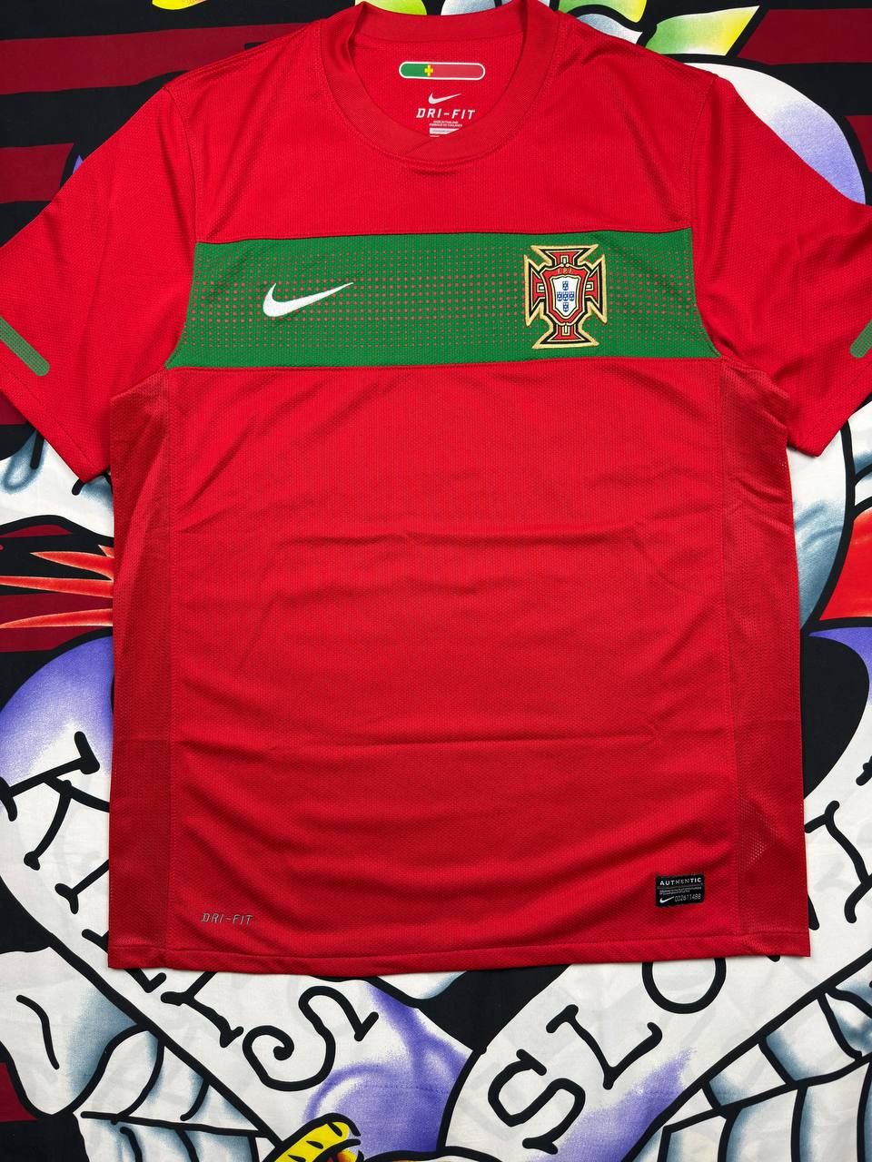 Nike Nike portugal national team home football shirt jersey Size US M / EU 48-50 / 2 - 1 Thumbnail
