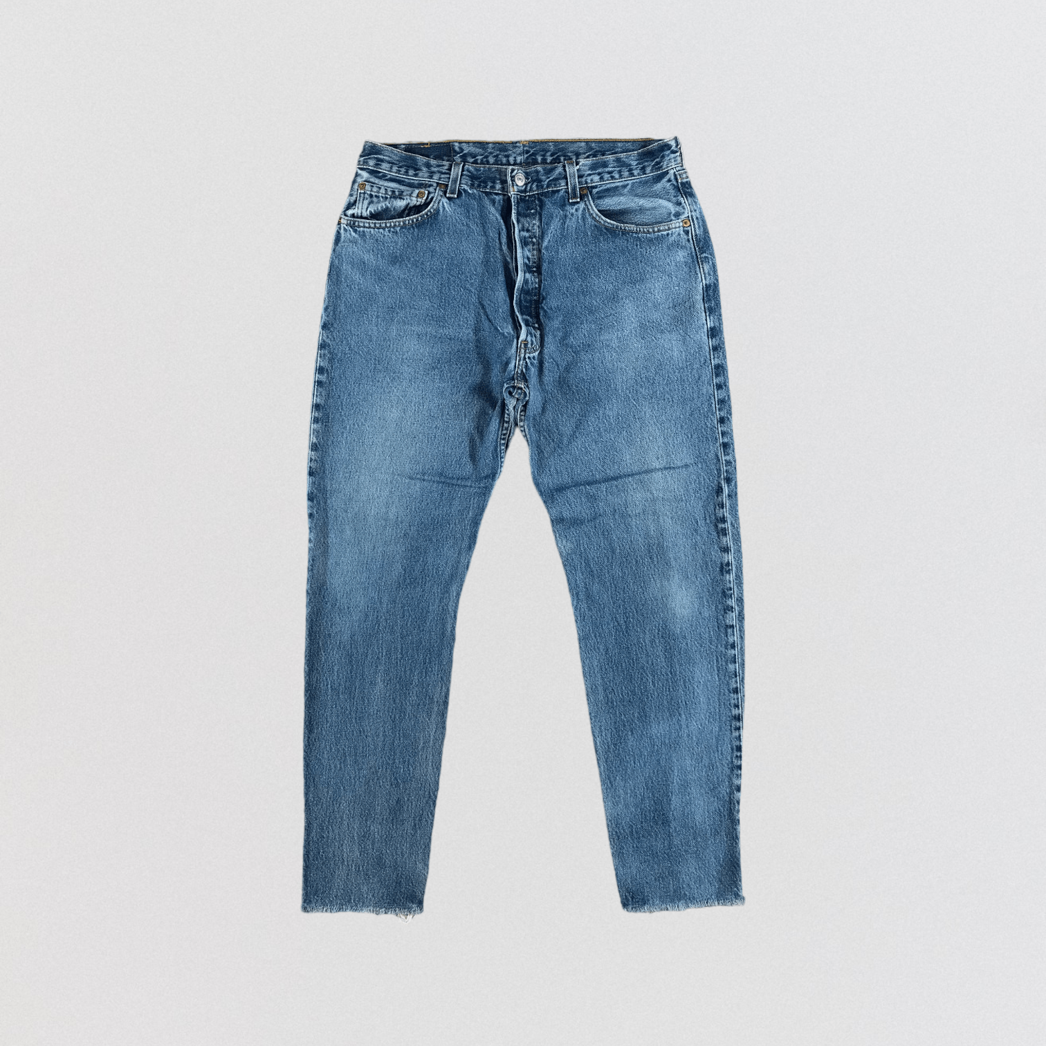 Levi's Vintage 90s Blue Wash Levis 501 Jeans-JM2401 Size US 35 - 1 Thumbnail