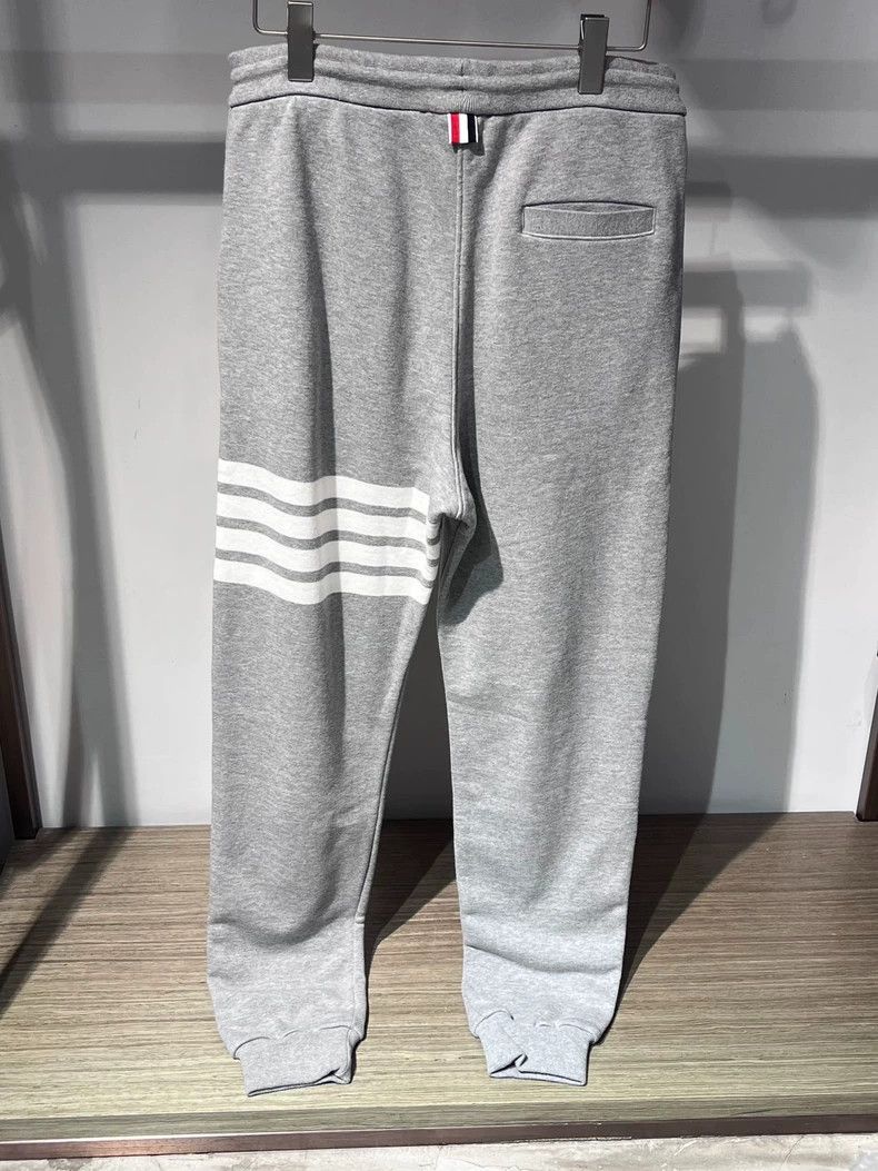 Thom Browne Thom Browne size 3 casual pants Size US 41 - 2 Thumbnail