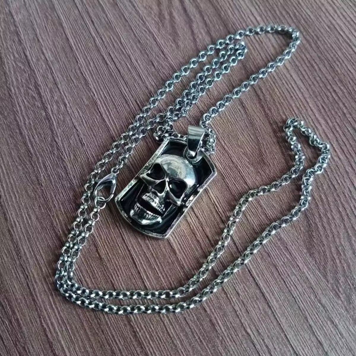Jewelry × Vintage Skull Dog Tags Chain Skeleton Gothic Death Military Chrome Size ONE SIZE - 1 Thumbnail