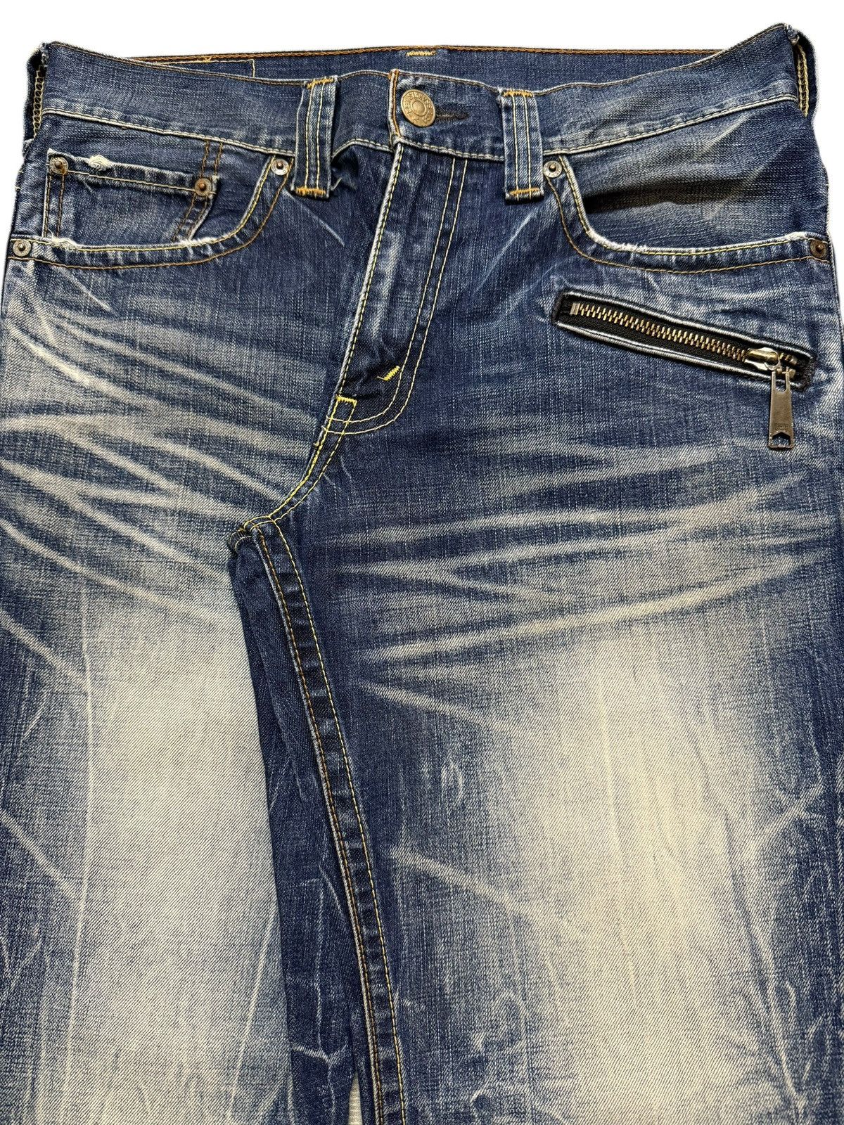 Levi's Vtg 90s Levis 702 Blue Faded Thunder Wash Whisker Straight Size US 32 / EU 48 - 4 Thumbnail