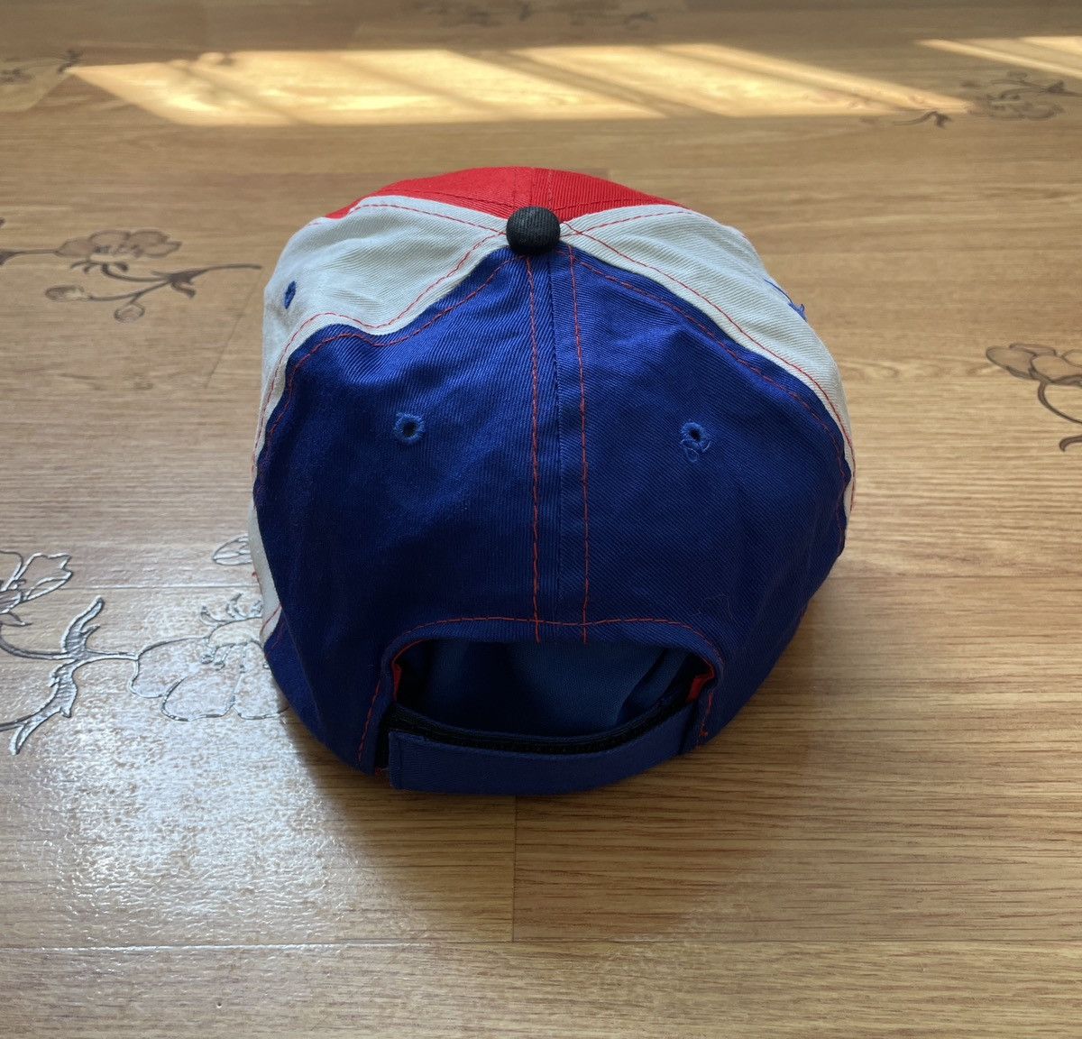 Vintage Vintage ZSC Lions Swiss Ice Hockey Cap, Zurich Switzerland Size ONE SIZE - 5 Thumbnail