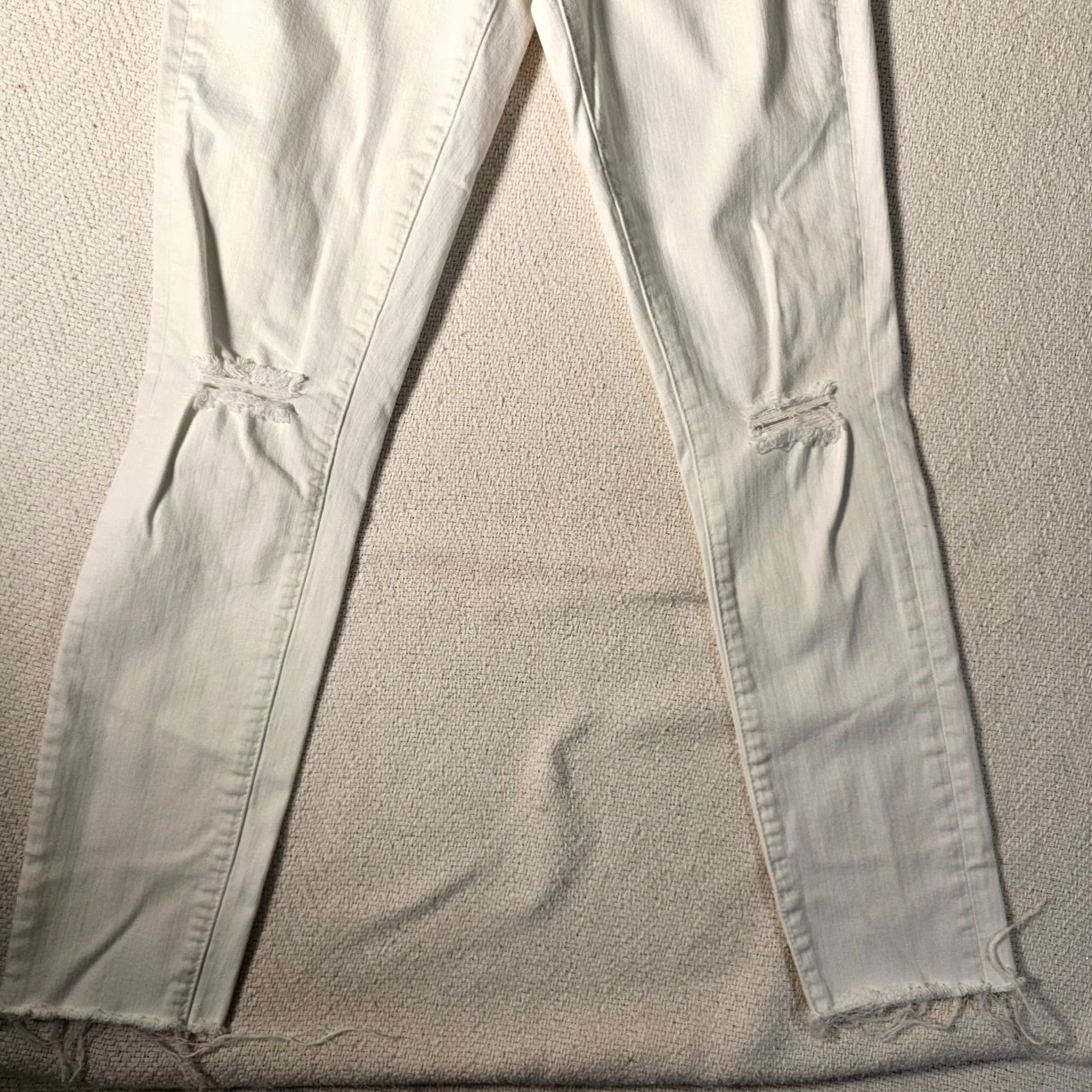 Vintage Articles of Society Jeans Skinny Slit Distressed White 26 Women Denim Slim Inseam 24 26 Vintage No Brand Size 26" / US 2 / IT 38 - 2 Thumbnail