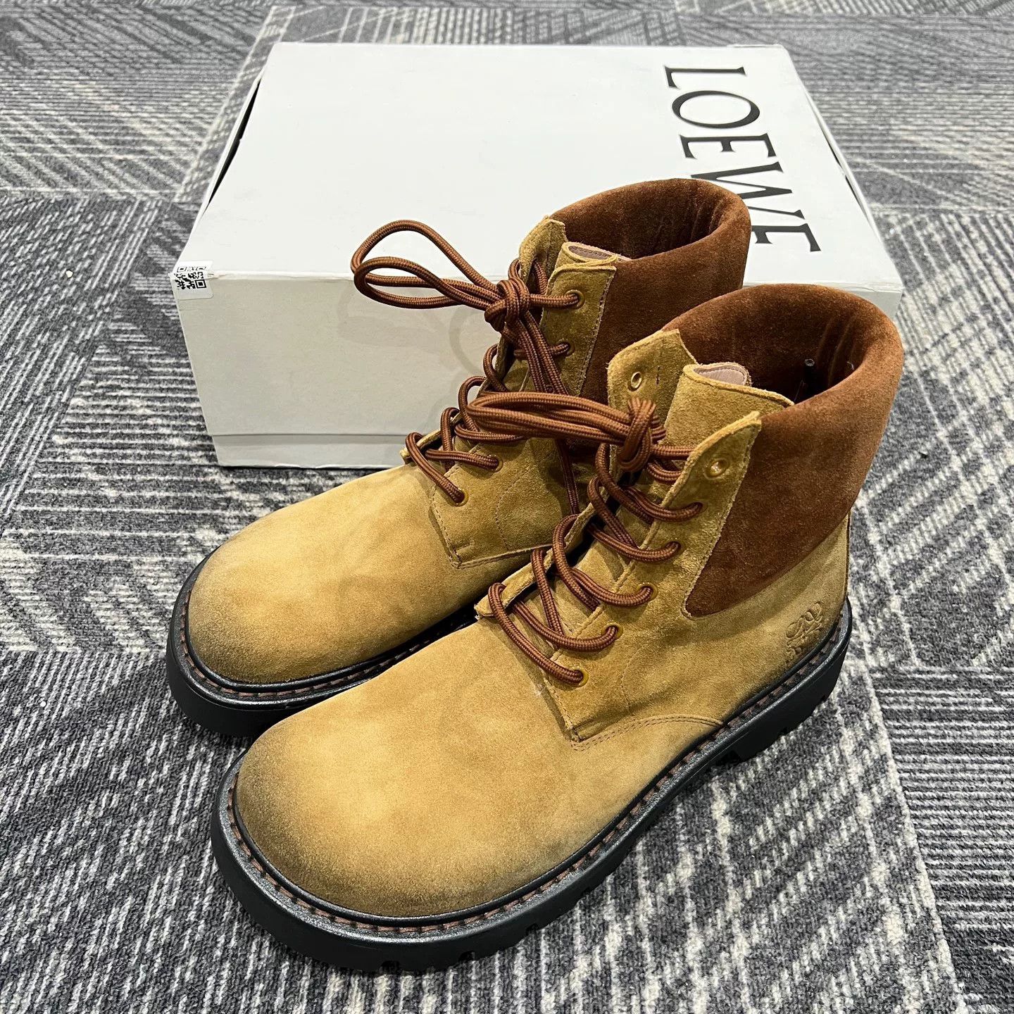 Loewe Loewe Sierra Yellow Suede Ankle Boots Size US 11 / EU 44 - 1 Thumbnail
