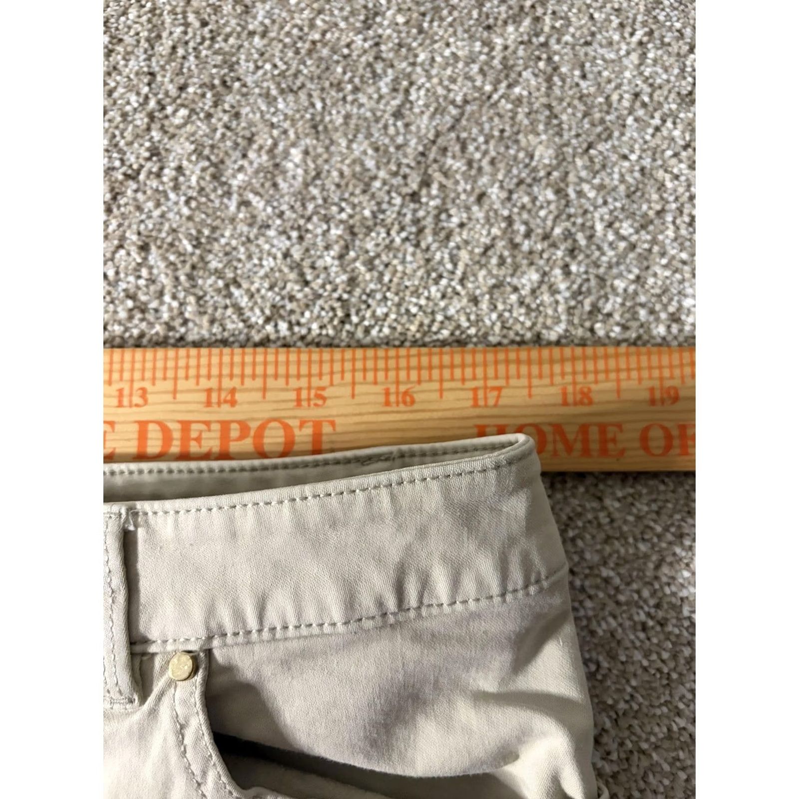 Vintage Chico's Pants Womens 2 Beige Twill Slim Fit Ankle Zip Stretch Khakis Casual Pants Womens Beige Twill Slim Fit Ankle Zip Casual Chaficos? Size 26" / US 2 / IT 38 - 4 Thumbnail