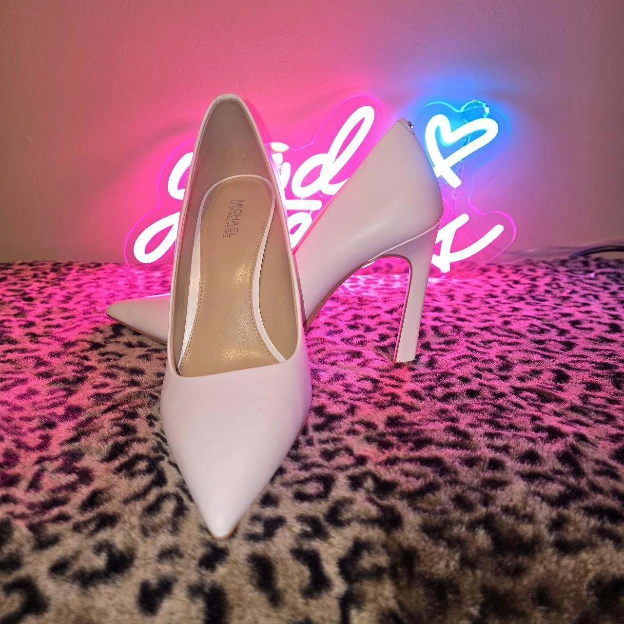 Michael Kors Michael Kors Women's White Court Size US 8 / IT 38 - 1 Thumbnail