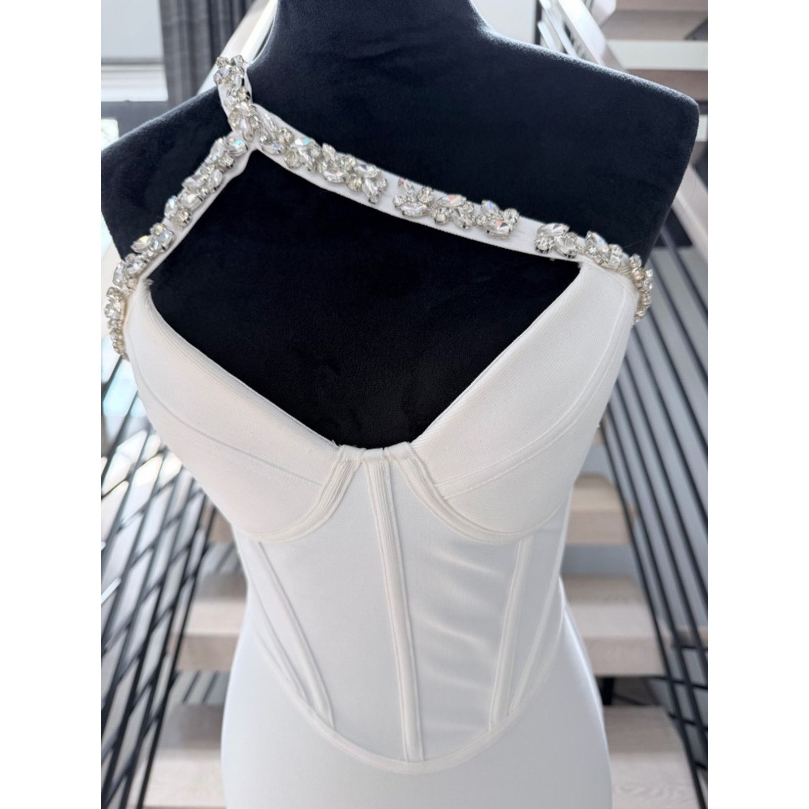 Bebe Bebe White One-Shoulder Rhinestone-Trim Bodycon Dress size S Size S / US 4 / IT 40 - 6 Thumbnail