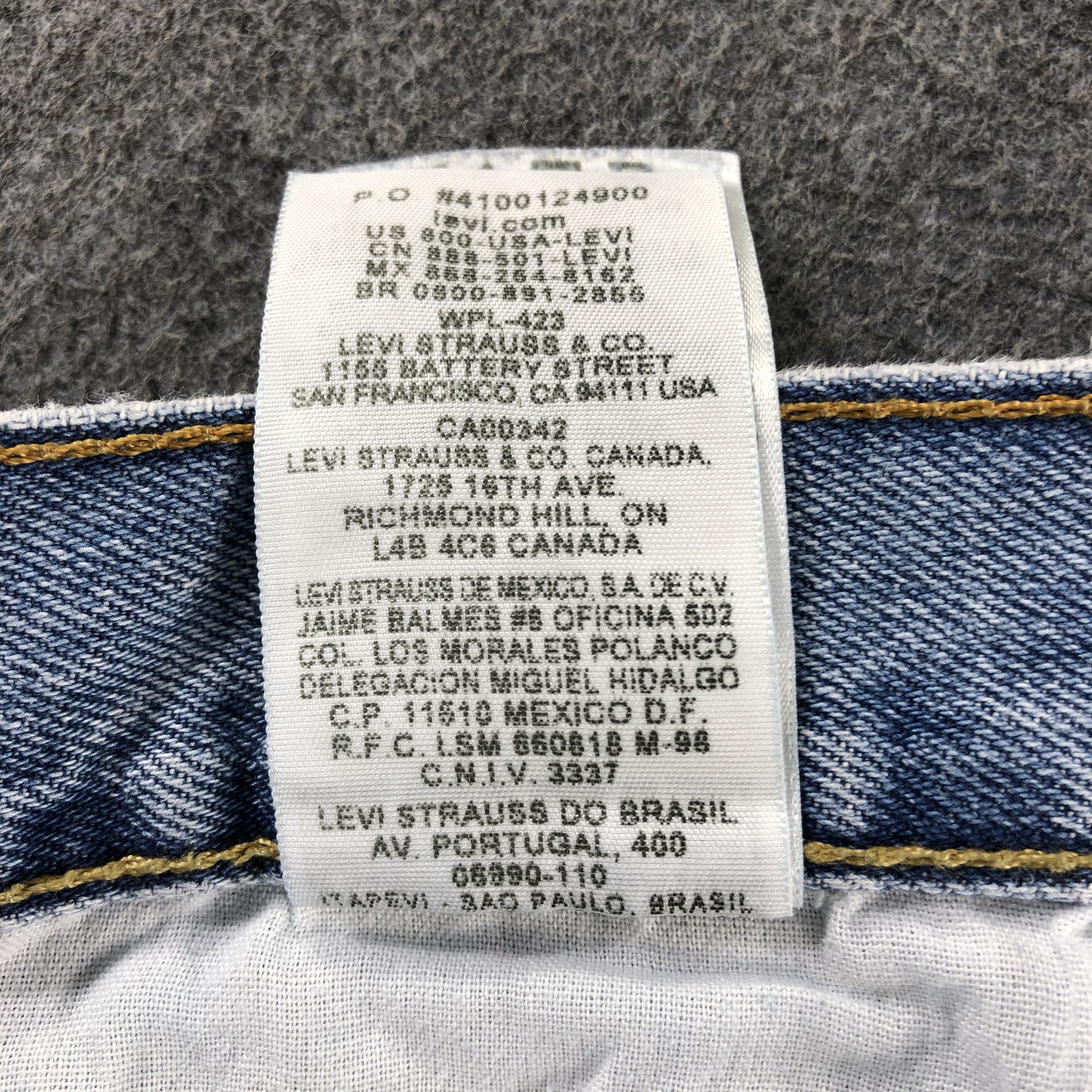 Levi's Vintage Blue Wash Levis 505 Jeans-J2457 Size US 33 - 15 Thumbnail