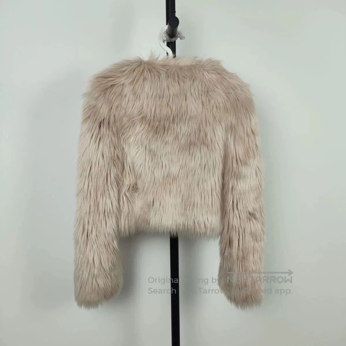 Valentino Valentino Fur Coat Light Pink Size 38. Size S / US 4 / IT 40 - 2 Thumbnail