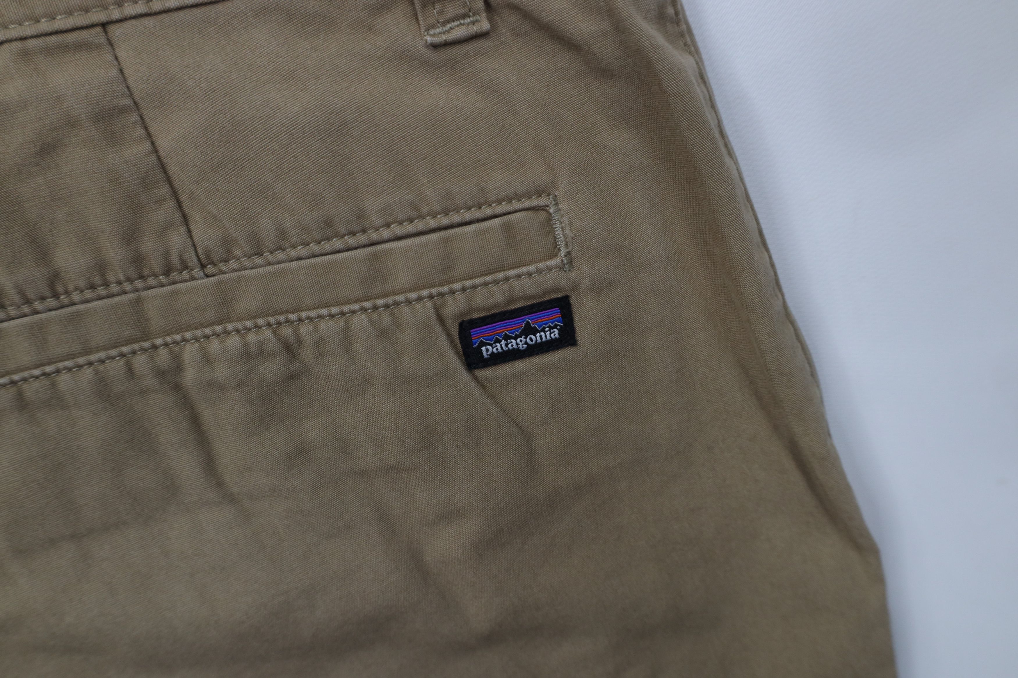 Patagonia Patagonia Knee Hiking Trekking Golf Shorts Beige Cotton Size US 38 / EU 54 - 12 Thumbnail