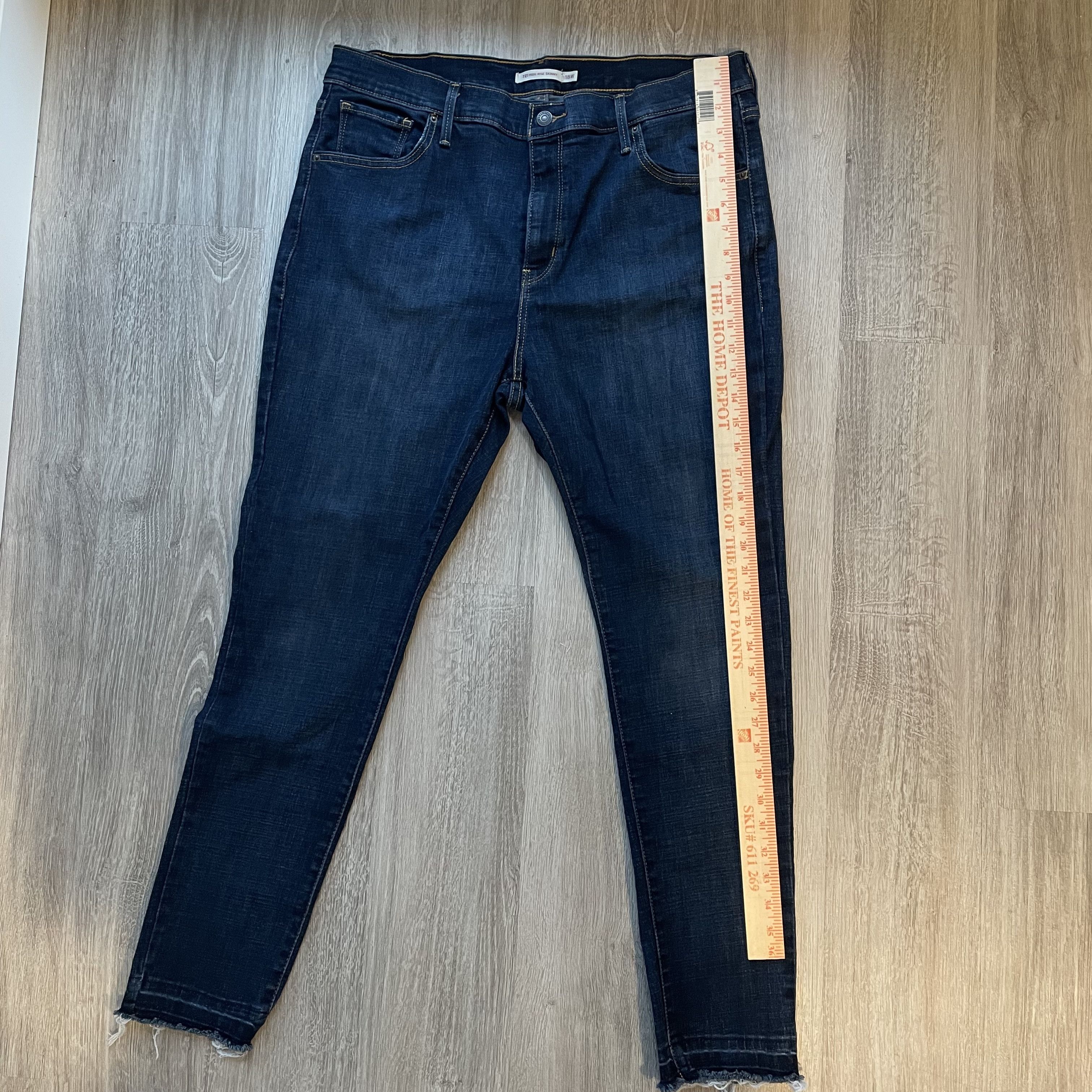 Levi's Levi's 721 High Rise Skinny Jeans Raw Hem Blue 18W Size 40" / US 18 - 6 Thumbnail