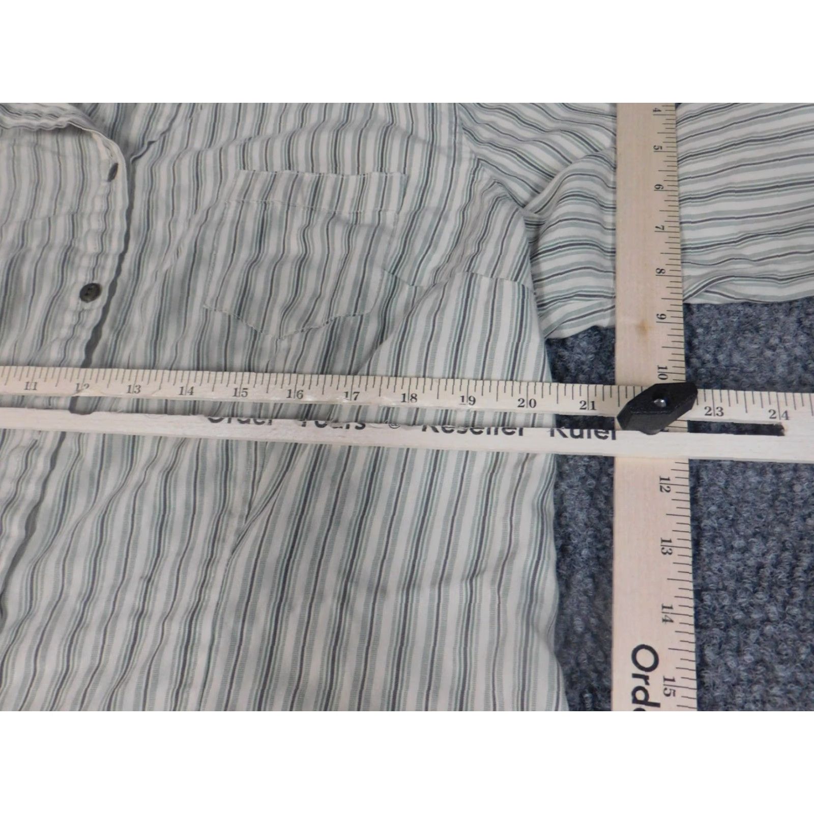 Croft & Barrow Croft & Barrow Womens Button-Up Shirt XL Green Striped Casual Long Sleeve Modal Rayon Classic Stretch Size XL / US 12-14 / IT 48-50 - 6 Thumbnail
