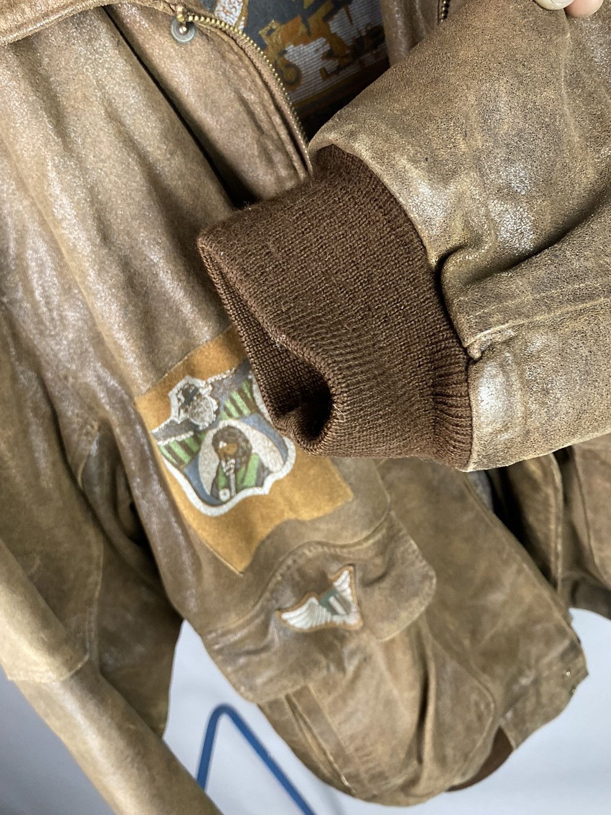 Vintage Vintage Leather Flying Bomber Jacket with Military Patches Size US L / EU 52-54 / 3 - 15 Thumbnail