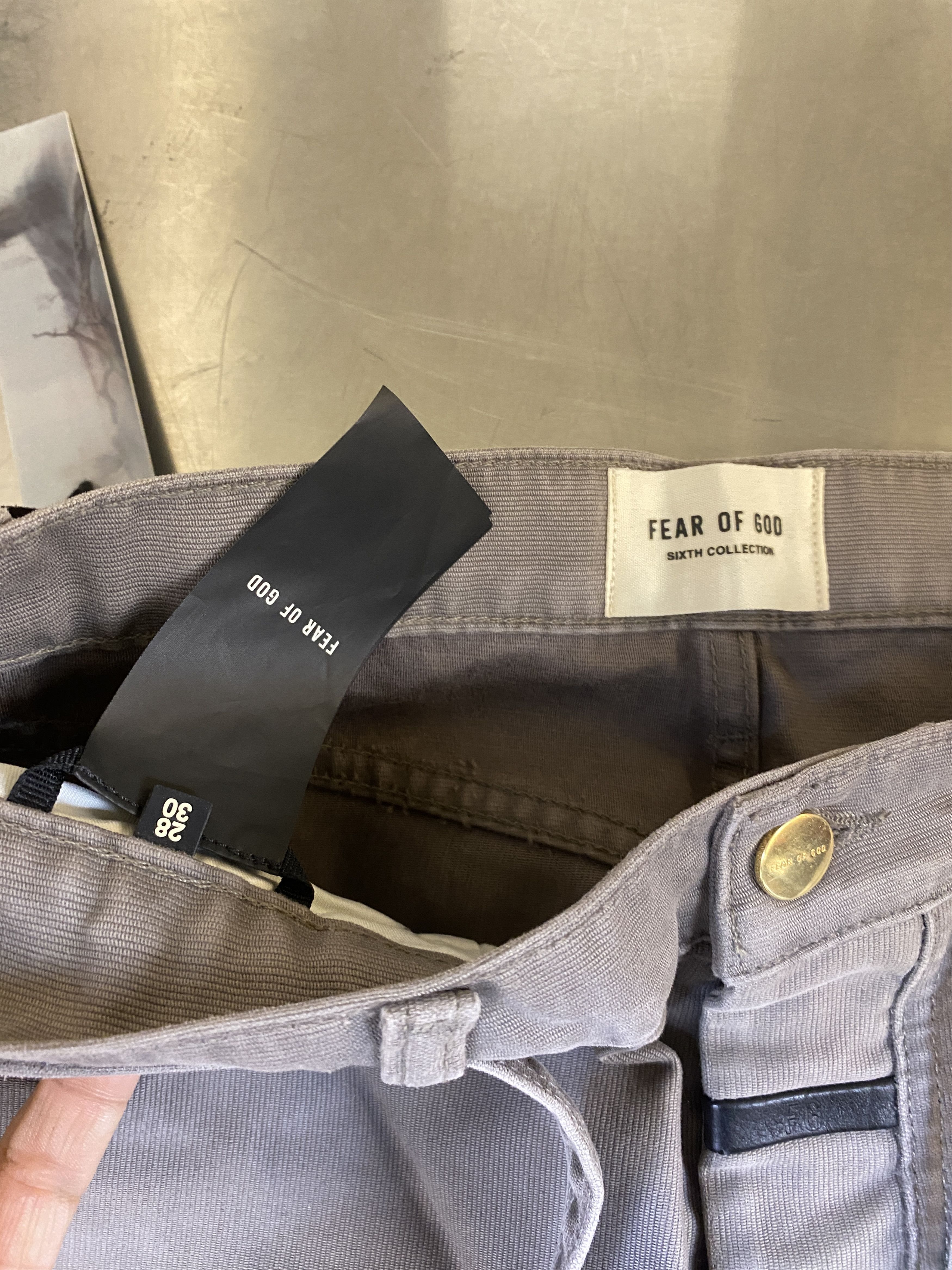 Fear of God NWOT FEAR OF GOD GRAY CORDUROY BELTED SIXTH JEANS Size US 28 / EU 44 - 4 Thumbnail