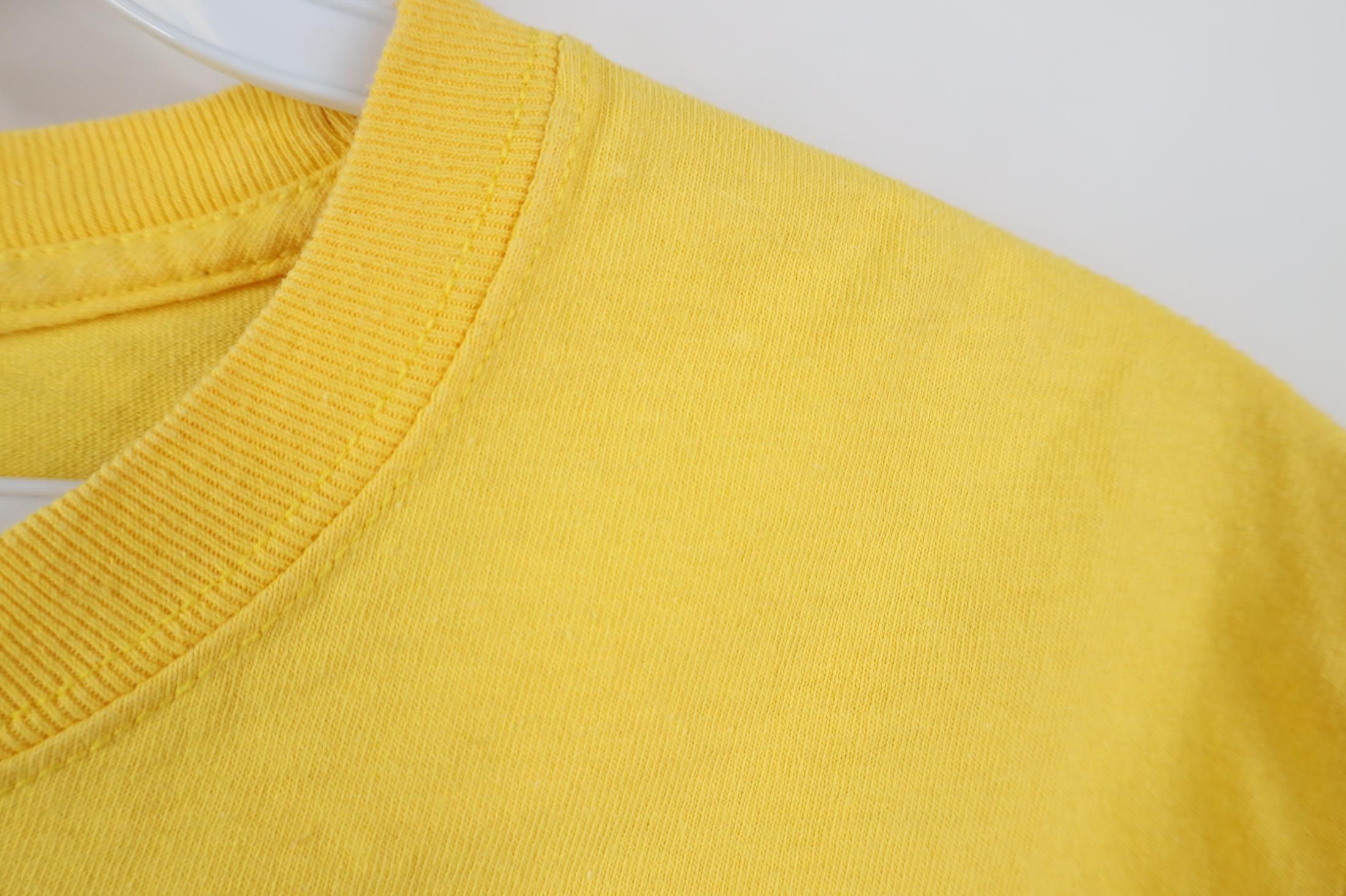 Vintage Y2K University of Michigan Track and Field Camp T-Shirt Size M / US 6-8 / IT 42-44 - 6 Thumbnail