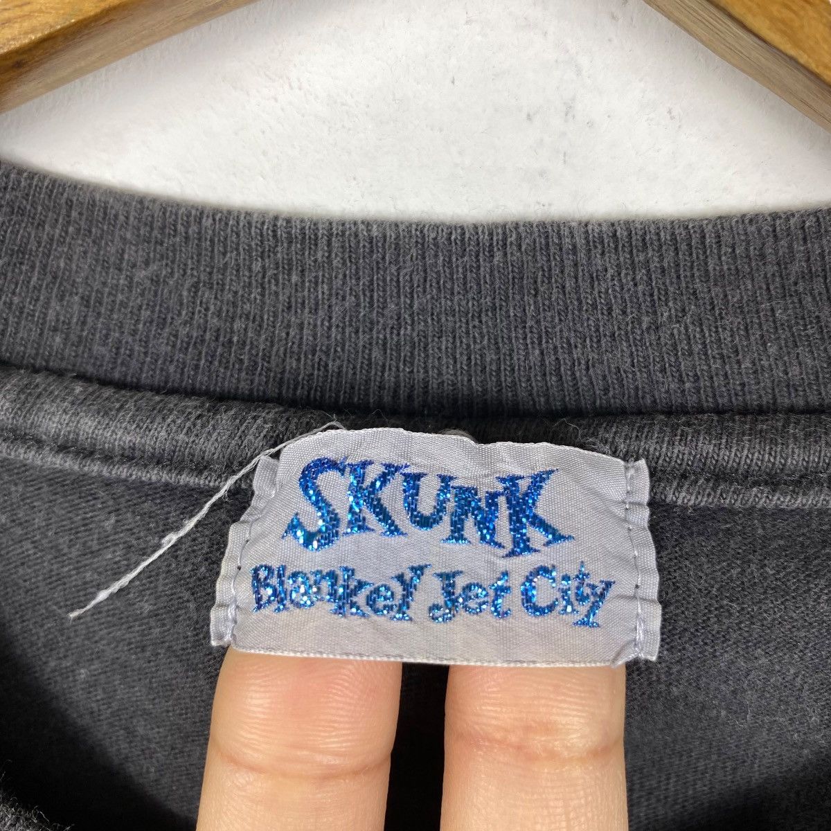 Band Tees × Vintage Vintage Japanese Band BLANKEY JET CITY Skunk Promo Tee Shirt Size US S / EU 44-46 / 1 - 5 Thumbnail