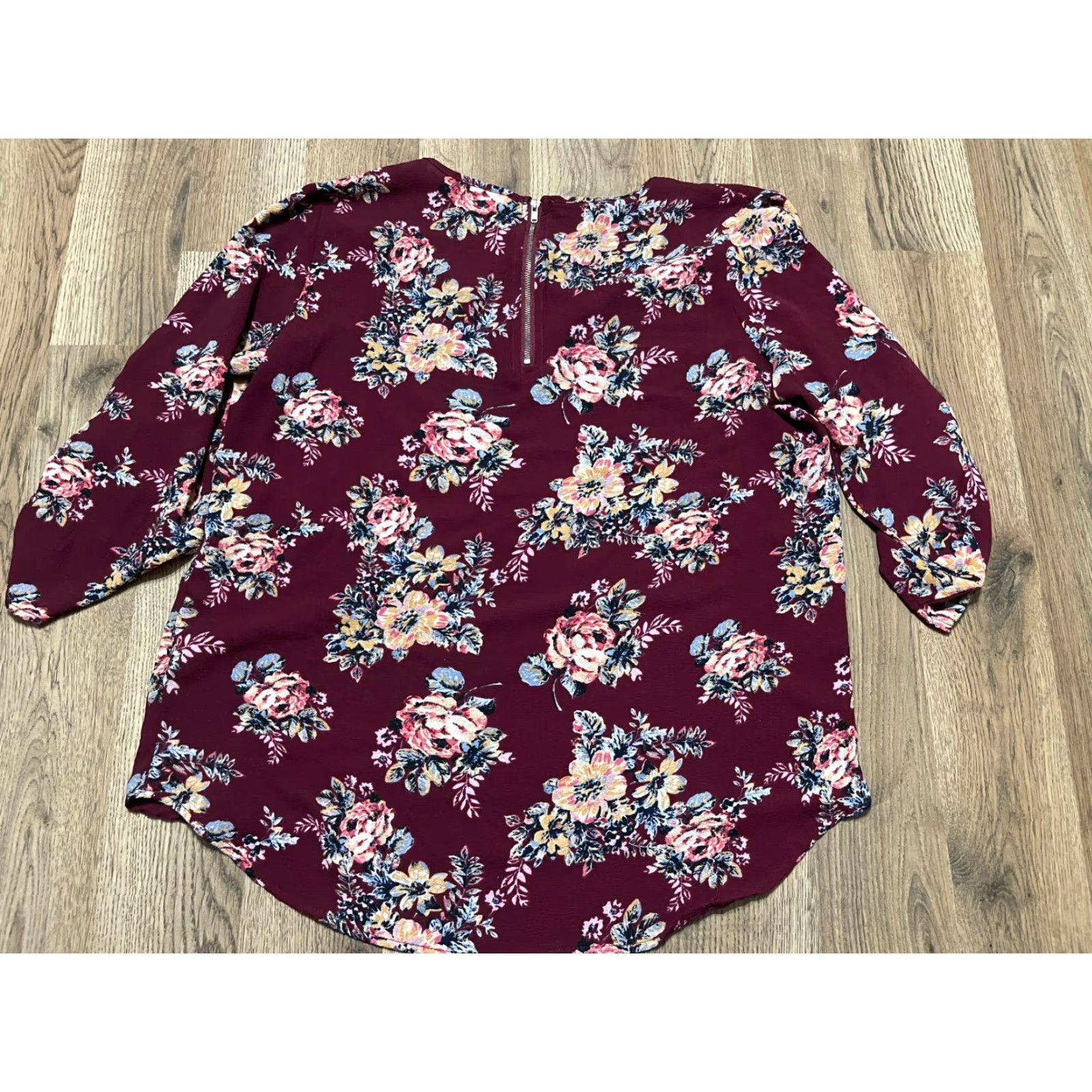 Vintage Pink Republic Shirt, Women, L, Floral, Back Zip Up, 3/4 Sleeve, Round Neck, Casual, Maroon, Pink, Regular Fit, T-Shirt, Vintage No Size L / US 10 / IT 46 - 2 Thumbnail