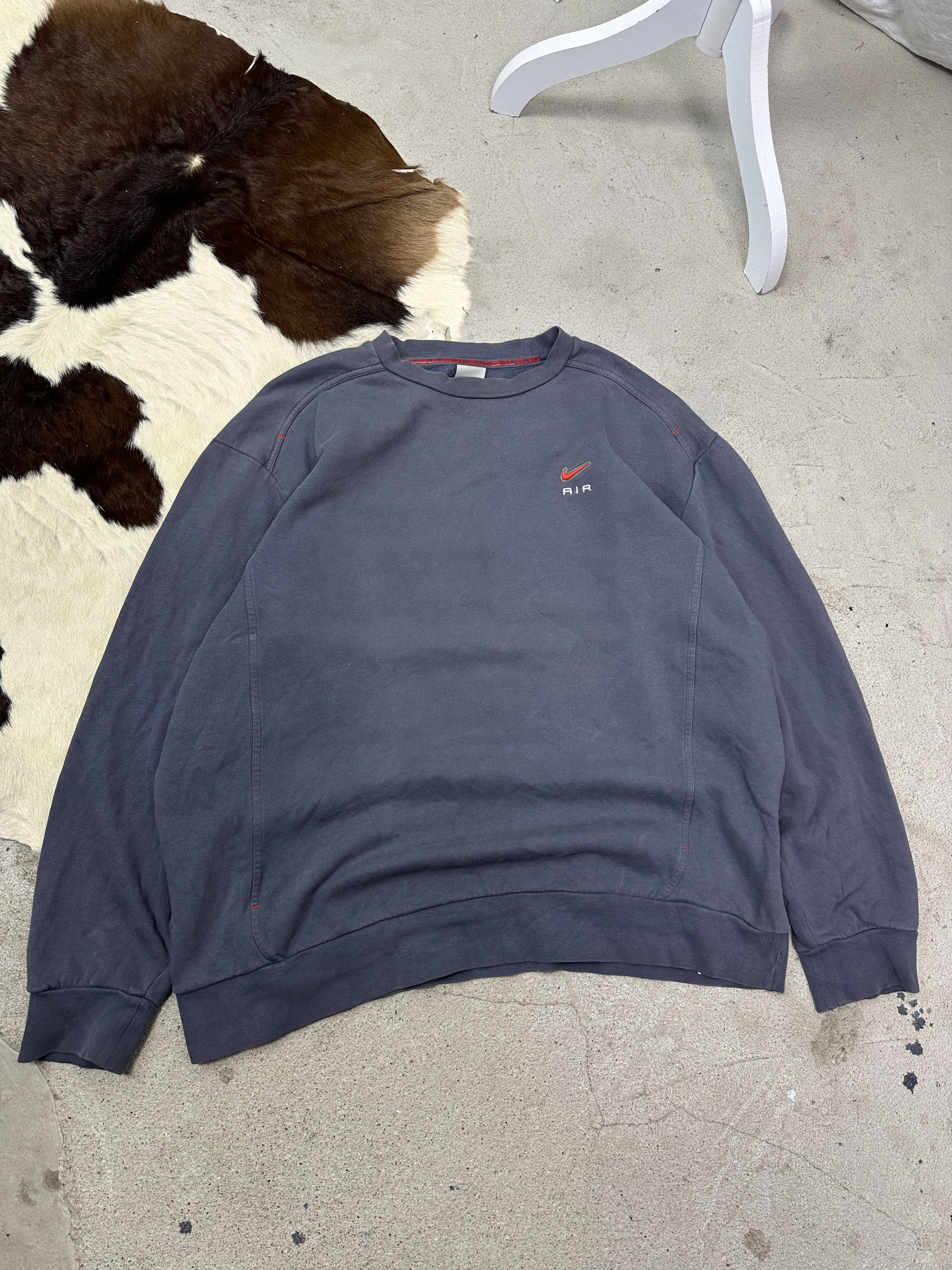 Nike Vintage Streetwear Sporty Baggy Nike Sweatshirt 00s Size US XL / EU 56 / 4 - 1 Thumbnail