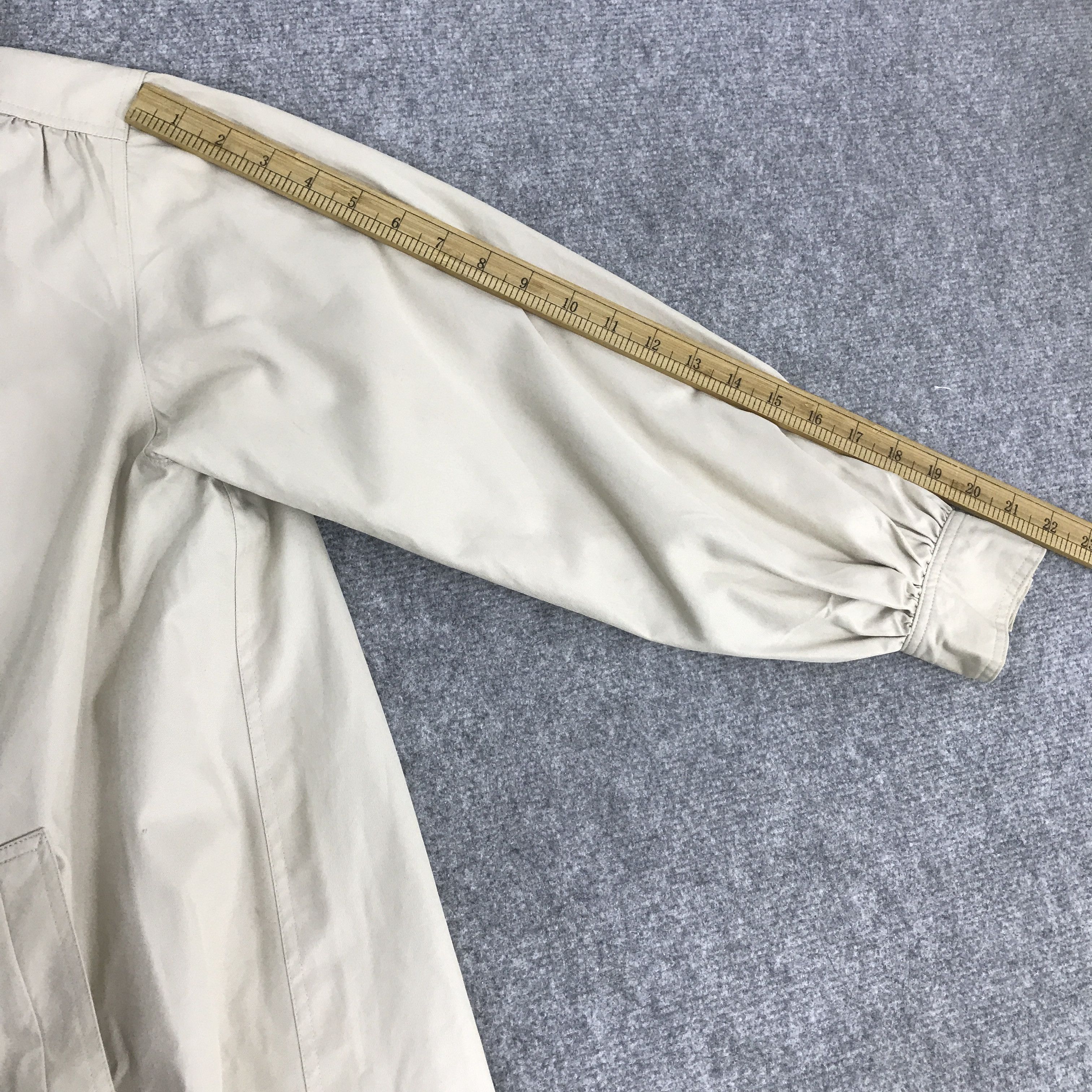 Yves Saint Laurent YVES SAINT LAURENT LONG BUTTON JACKET K73B2 Size US L / EU 52-54 / 3 - 7 Thumbnail