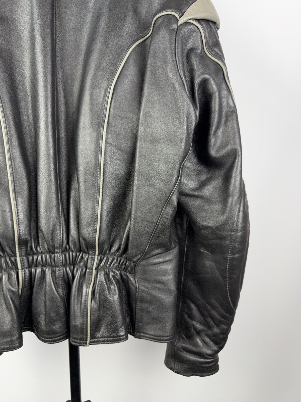 Other Vintage Schwabenleder German Biker Jacket Quilted Leather Size US L / EU 52-54 / 3 - 12 Thumbnail