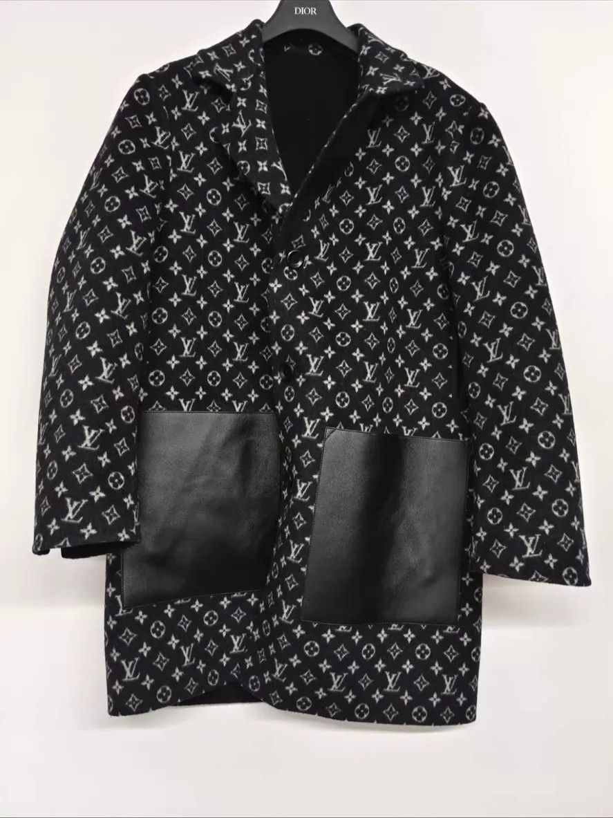 Louis Vuitton LV overcoat 40 black Size M / US 6-8 / IT 42-44 - 1 Thumbnail