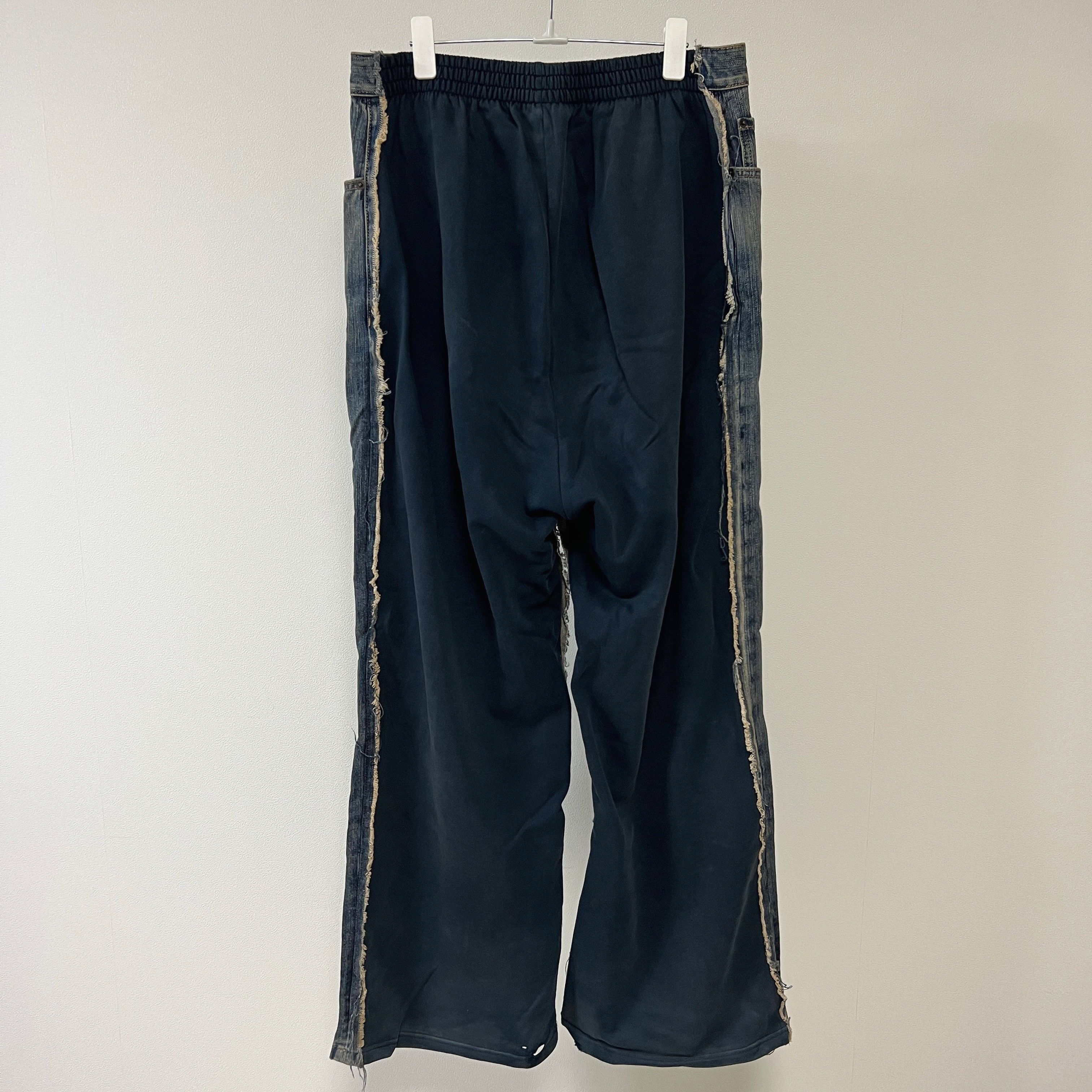 Balenciaga BALENCIAGA SS23 HYBRID BAGGY PANTS JEANS Size US 32 / EU 48 - 2 Thumbnail