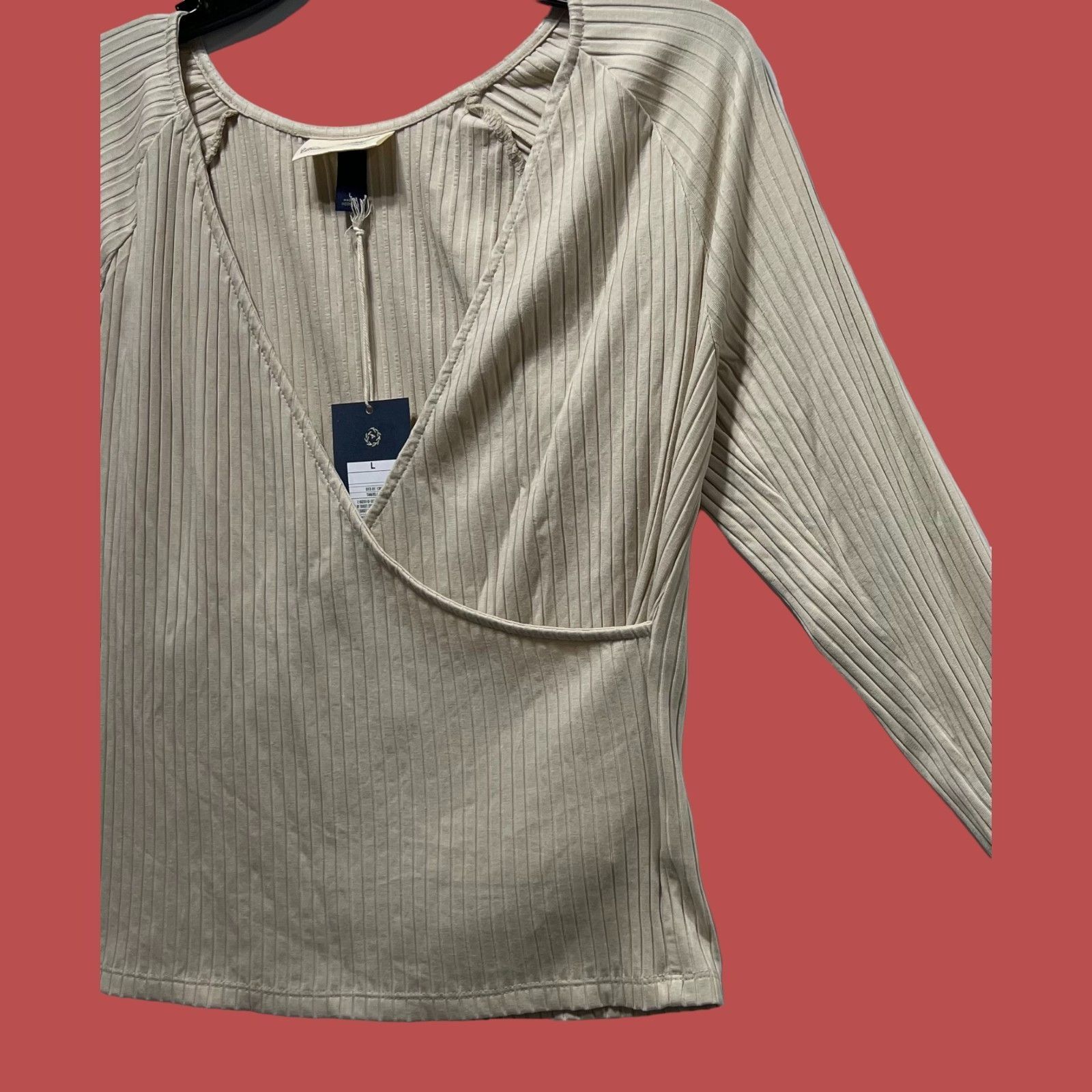 Other Universal Thread - Women's Slim Fit Long Sleeve V-Neck Wrap Size L / US 10 / IT 46 - 18 Thumbnail